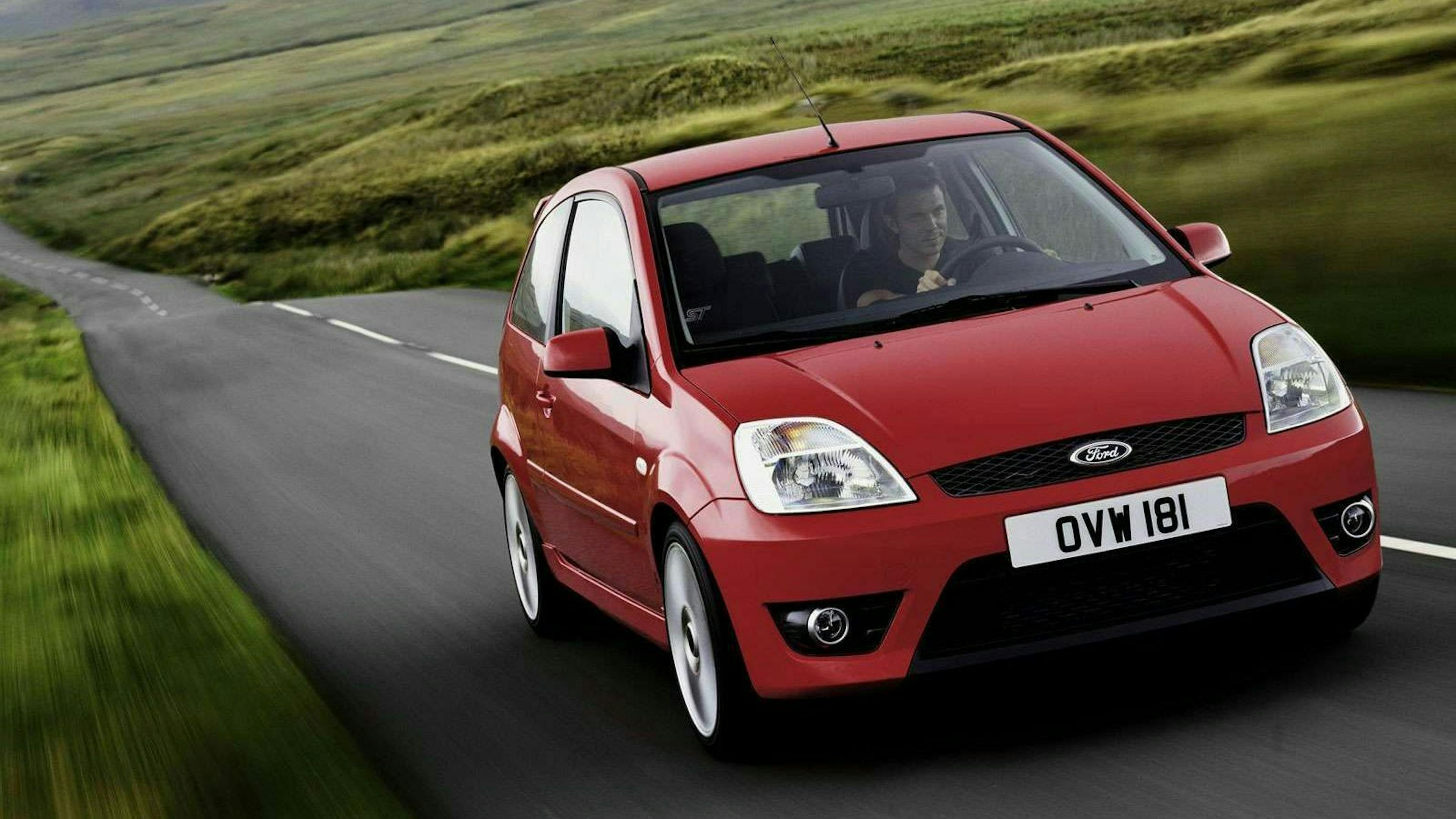 Ford-Fiesta_ST-2005