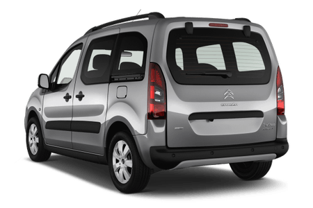 Silberner Citroën-Van, Rückansicht, geparkt. Große Heckscheibe, schwarze Seitenschutzleisten, markantes Design.