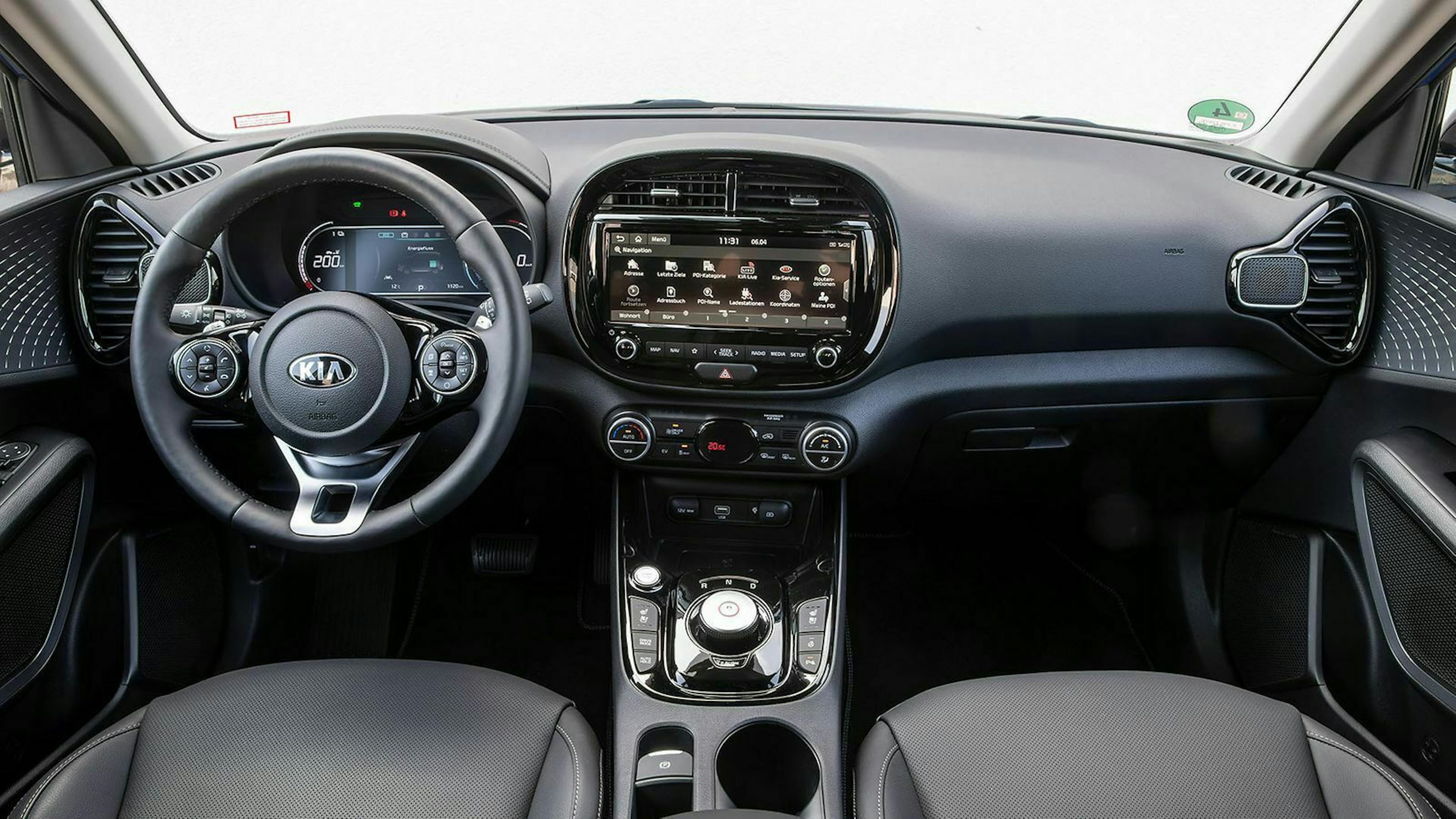Blick ins Cockpit des Kia e-Soul
