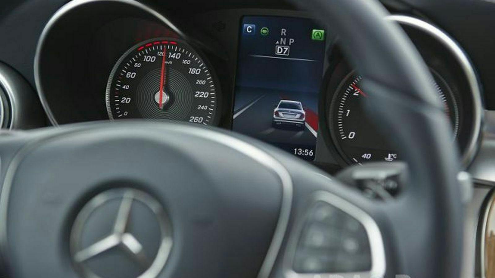 Vergleich Spur-Assistenten: Tesla und Audi liegen vorn | mobile.de