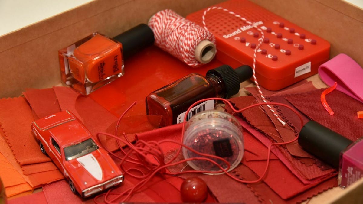 Moodboard in der Farbe Rot
