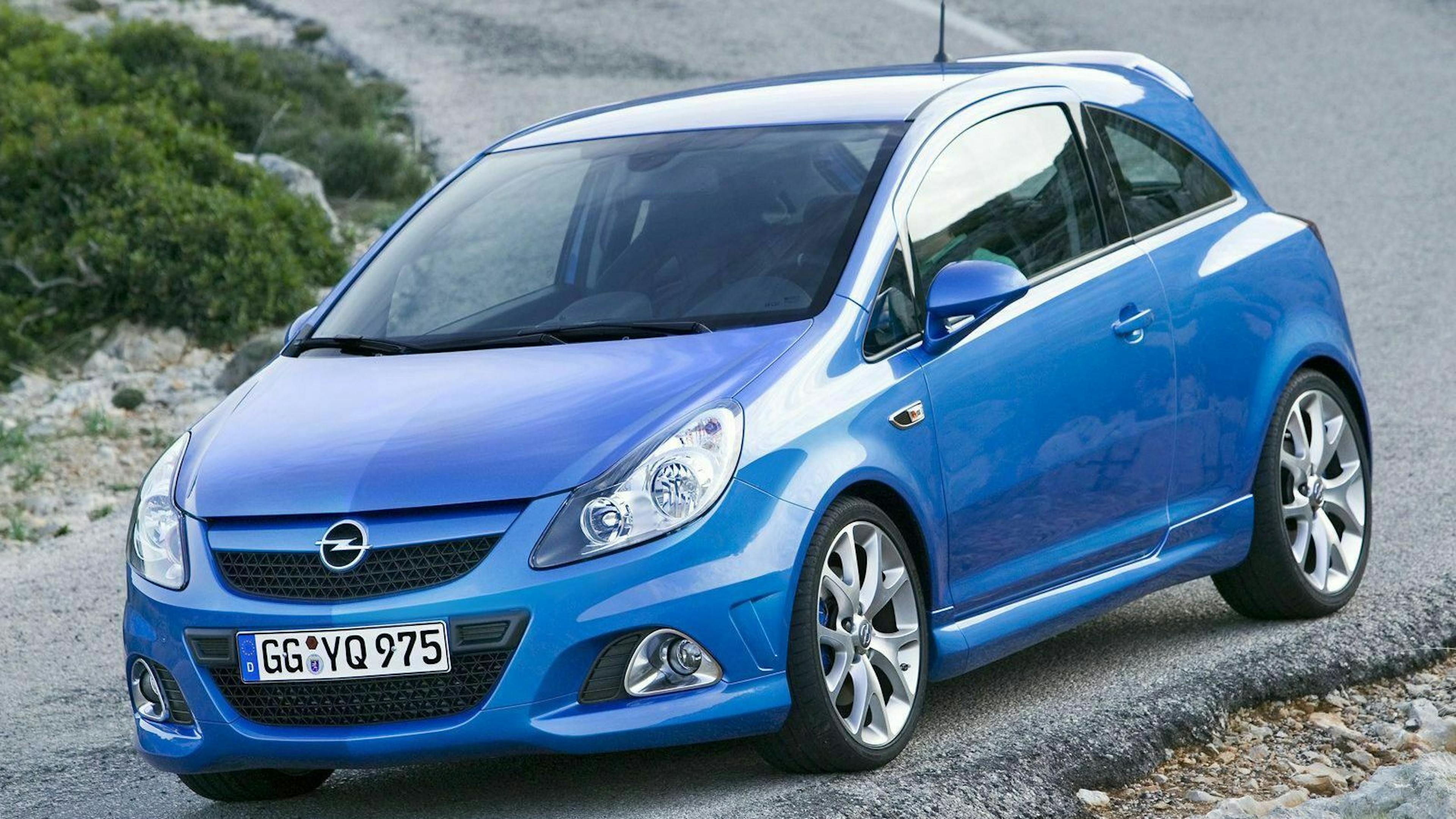 Opel-Corsa_OPC-2008