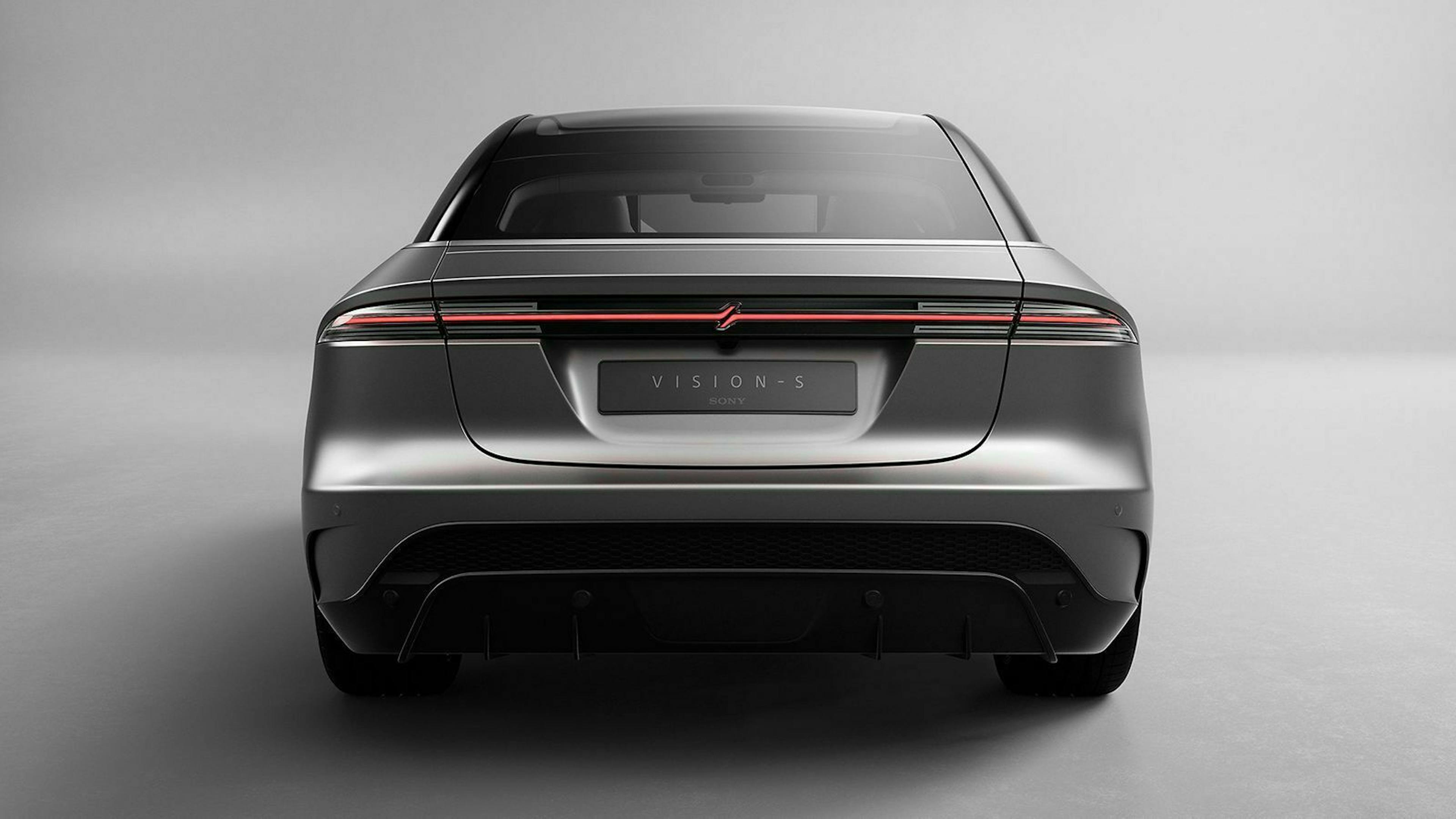 Sony Vision-S in der Heckansicht, stehend