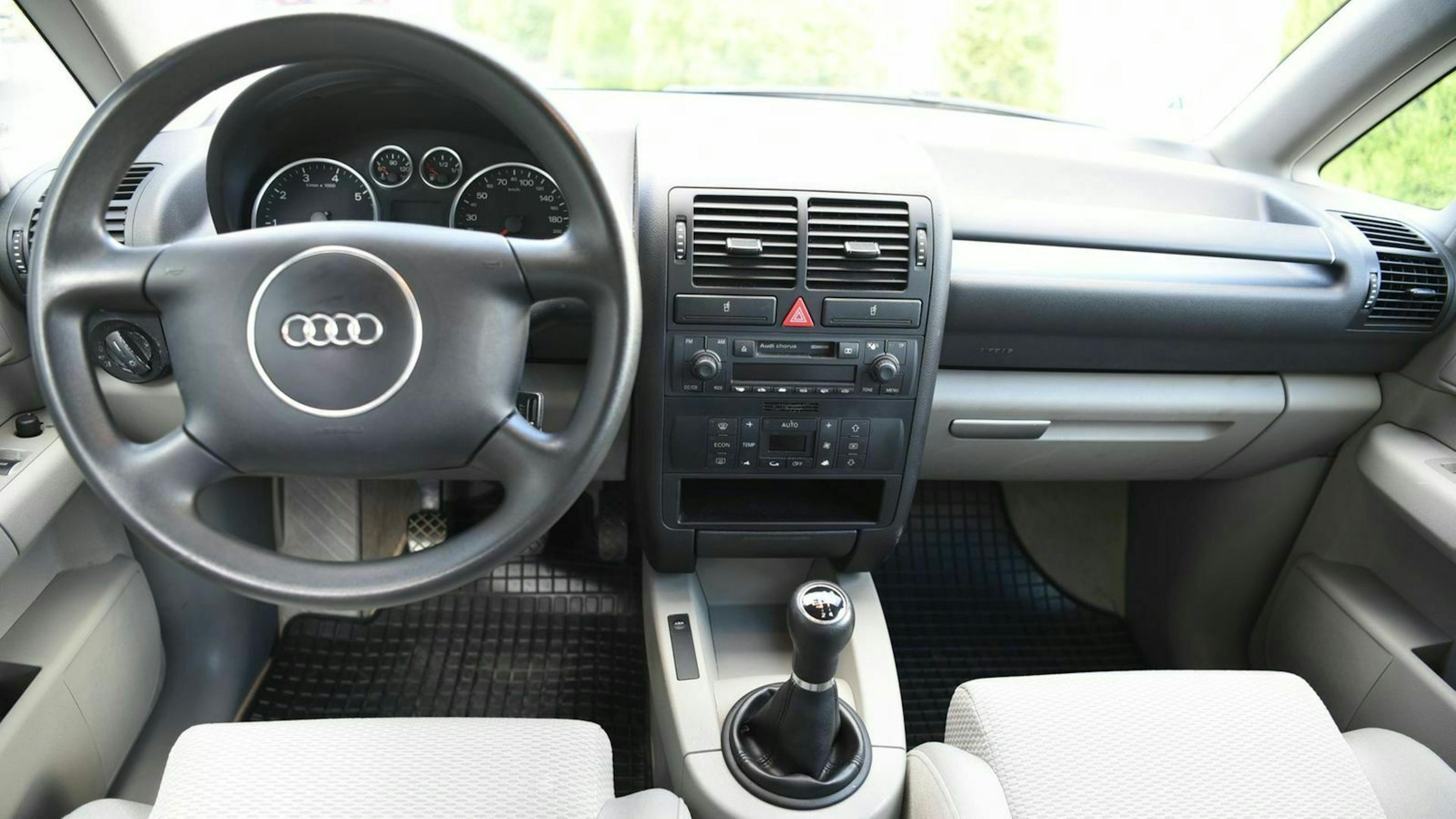 Der Innenraum des Audi A2