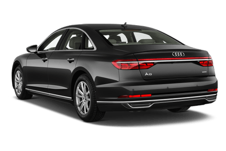 Schwarzer Luxuslimousine, Audi A8, Heckansicht, auf weißem Hintergrund. Elegantes Design und moderne LED-Rückleuchten sichtbar.