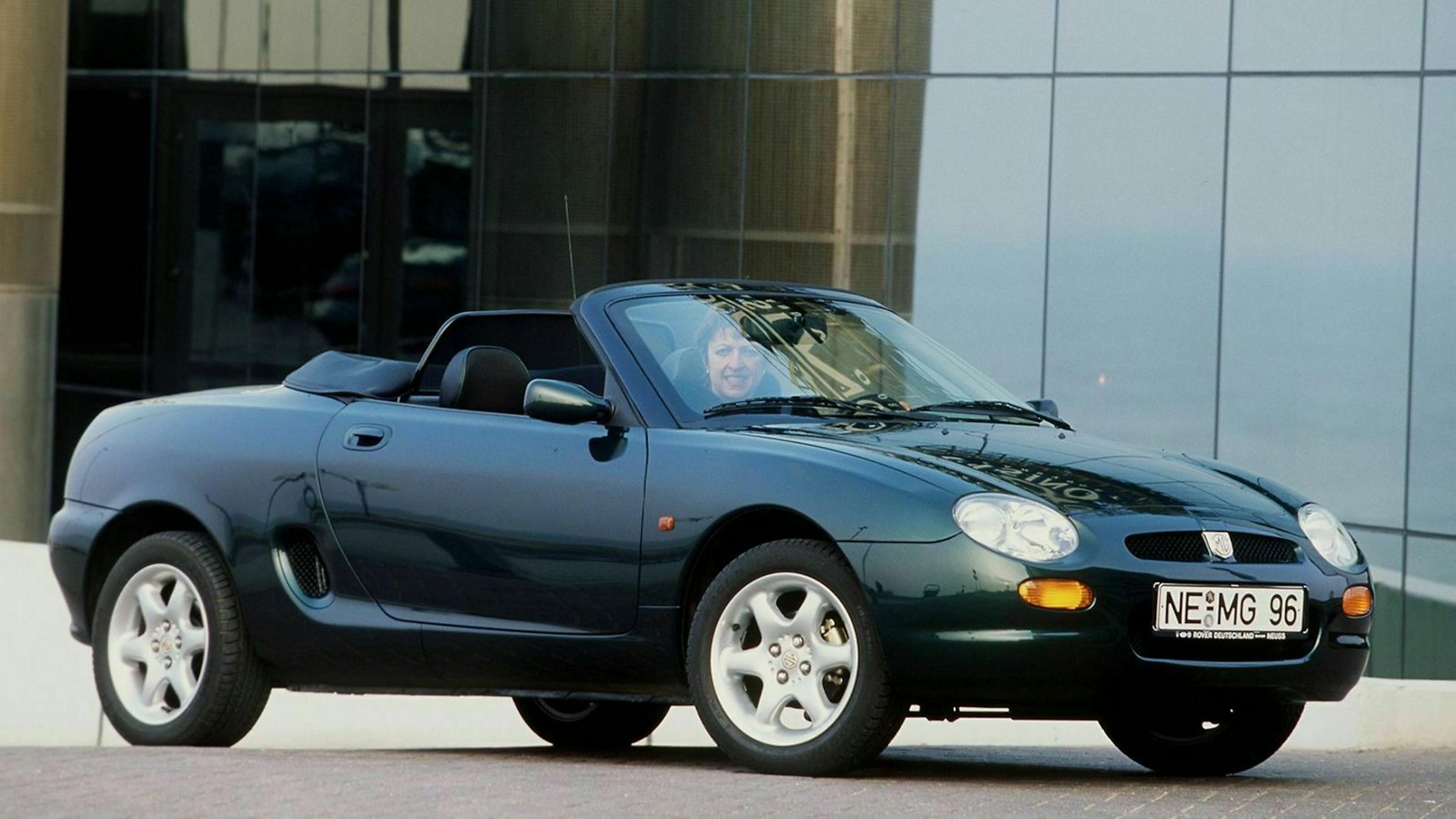 MGF Roadster vor-Facelift Seitenansicht