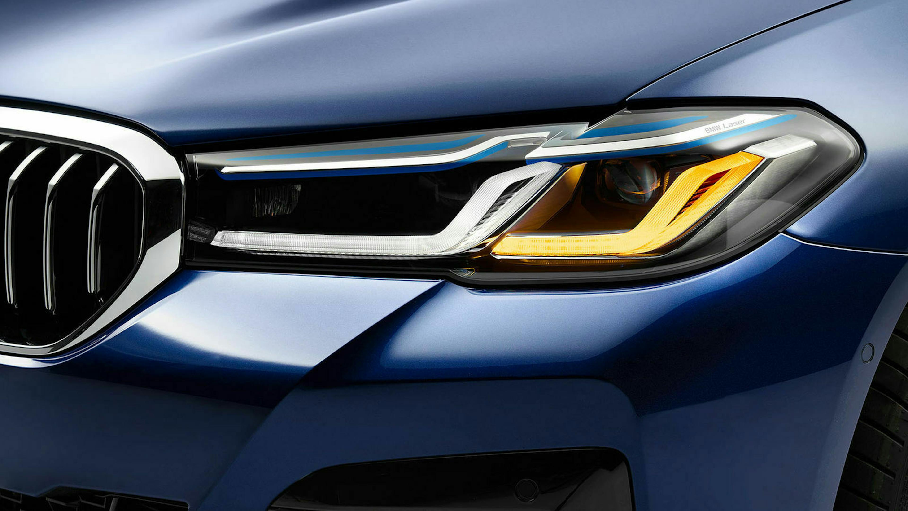 BMW 5er Detailansicht Frontscheinwerfer