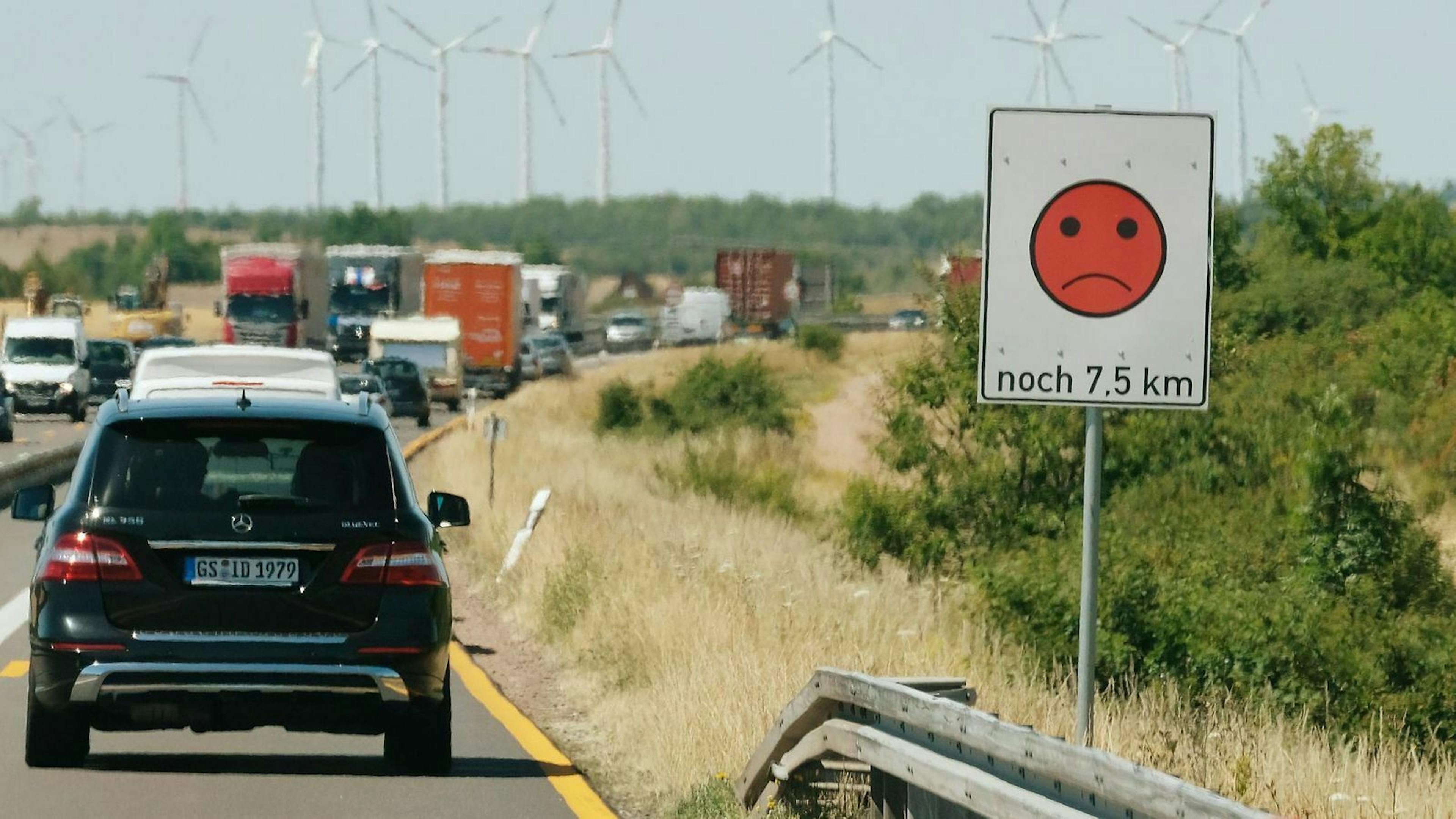 Die sogenannten "Beruhigungsstrecken" lassen Baustellen oft viel größer erscheinen als sie eigentlich sind