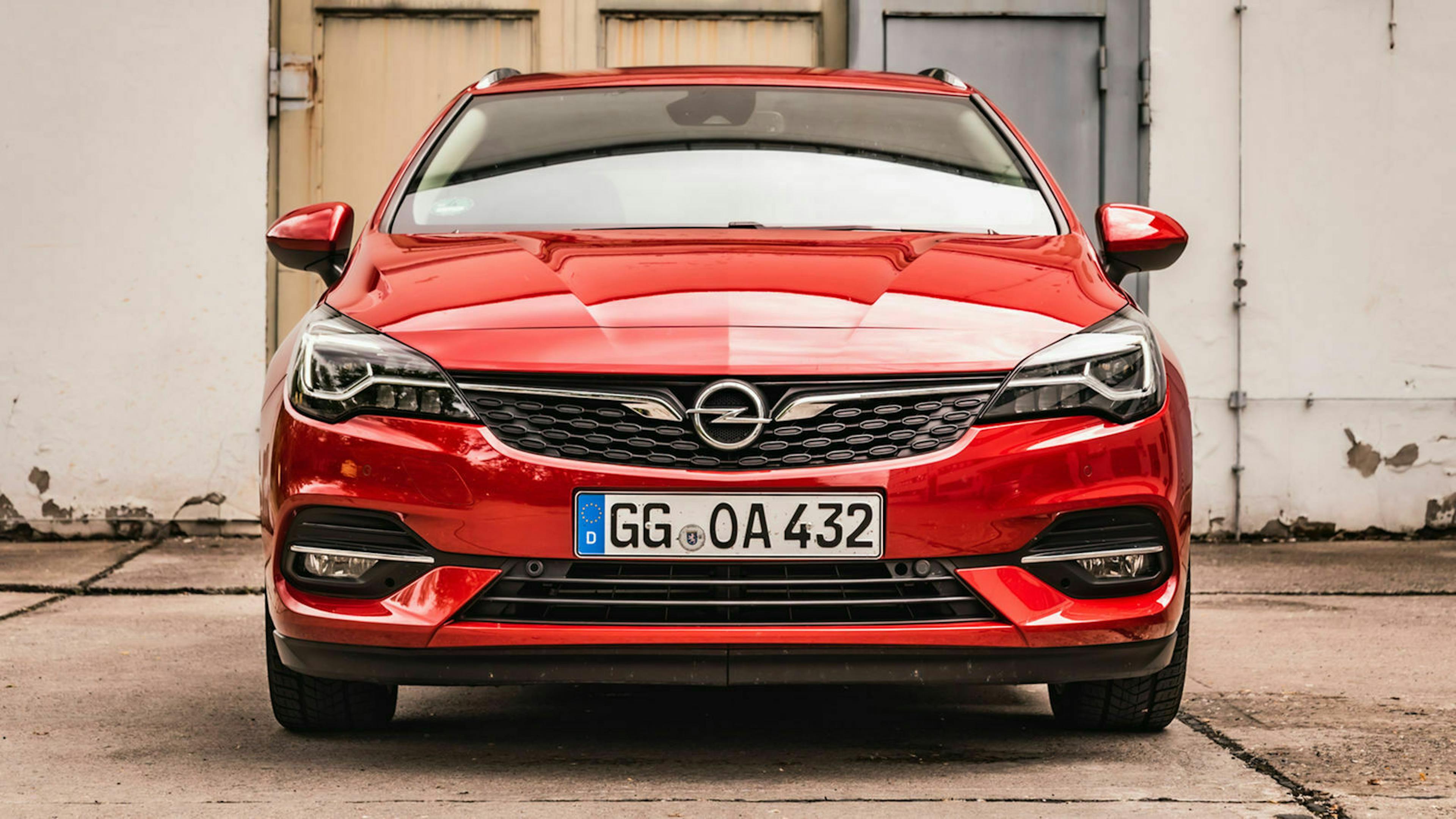Opel_Astra_Sports_Tourer_Test_02