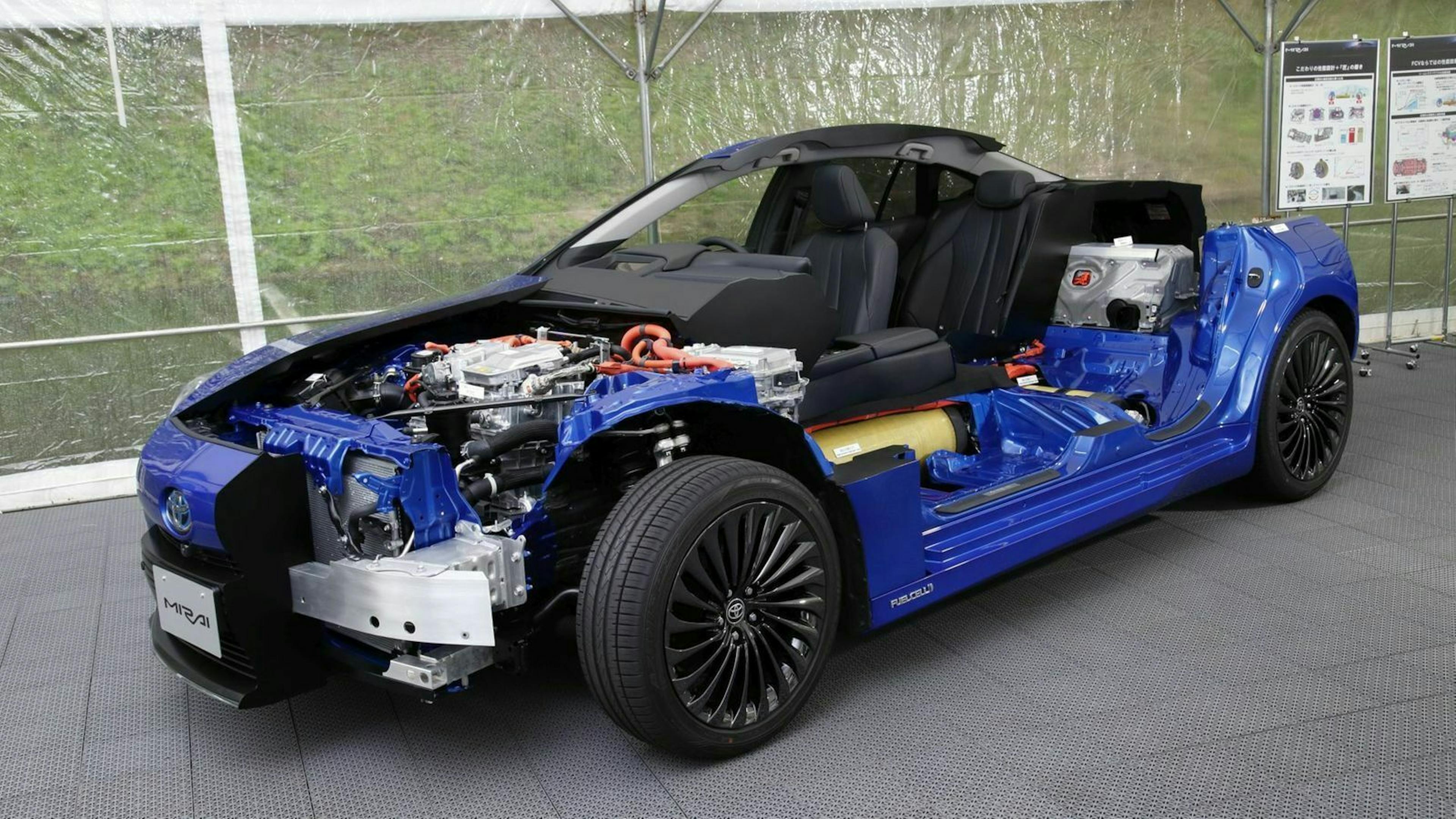 Toyota Mirai 2 (2021) Technologie-Ausstellungsstück