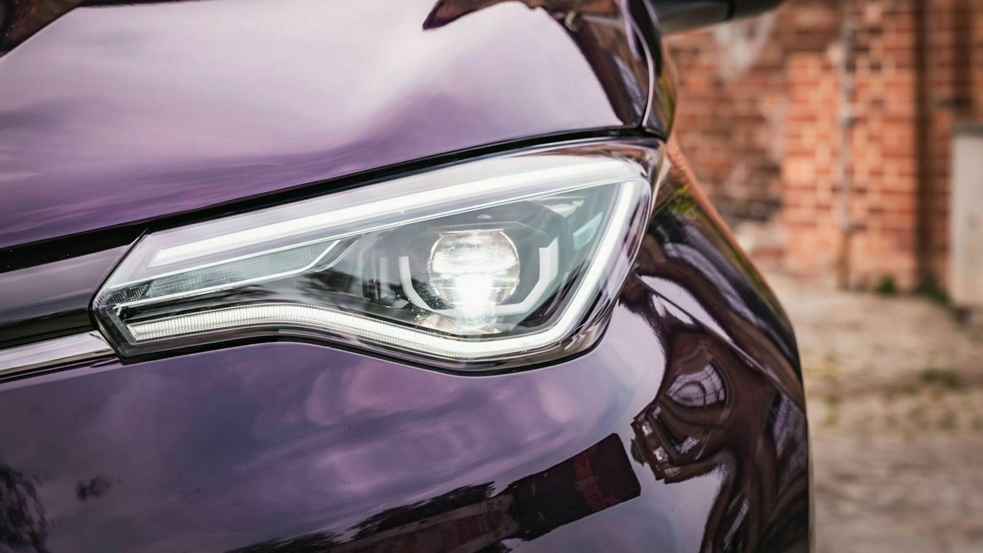 Der Frontscheinwerfer des Renault Zoe