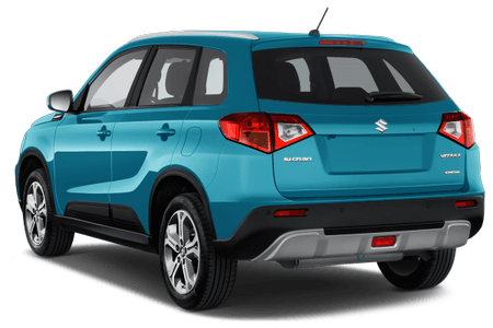 Türkisblauer SUV von hinten, Modell Suzuki Vitara. Moderner Stil mit Rücklichtern, Stoßfänger und Heckscheibe.