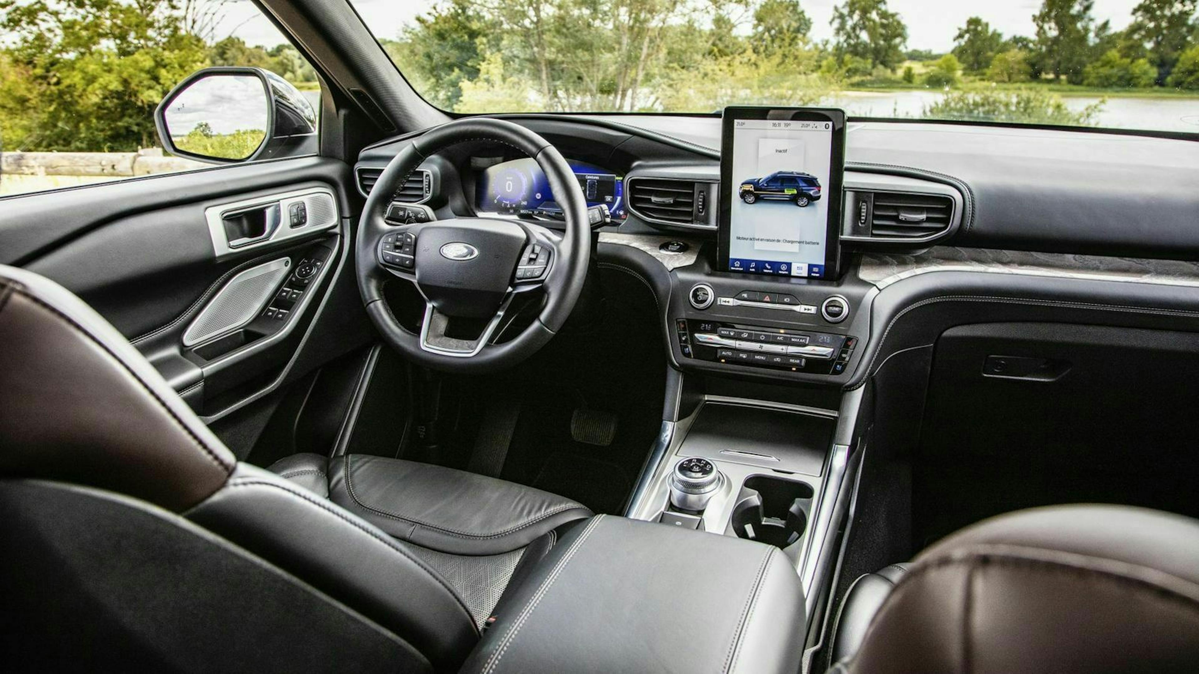 Ford Explorer Cockpit
