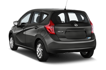 Grauer Kompaktwagen, Heckansicht. Fahrzeug steht auf weißem Hintergrund, zeigt klare Linien und glänzende Felgen.