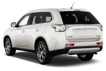 Weißer SUV, Heckansicht. Fahrzeug parkt, silberne Felgen, schwarze Schiebetür. Keine Personen sichtbar.