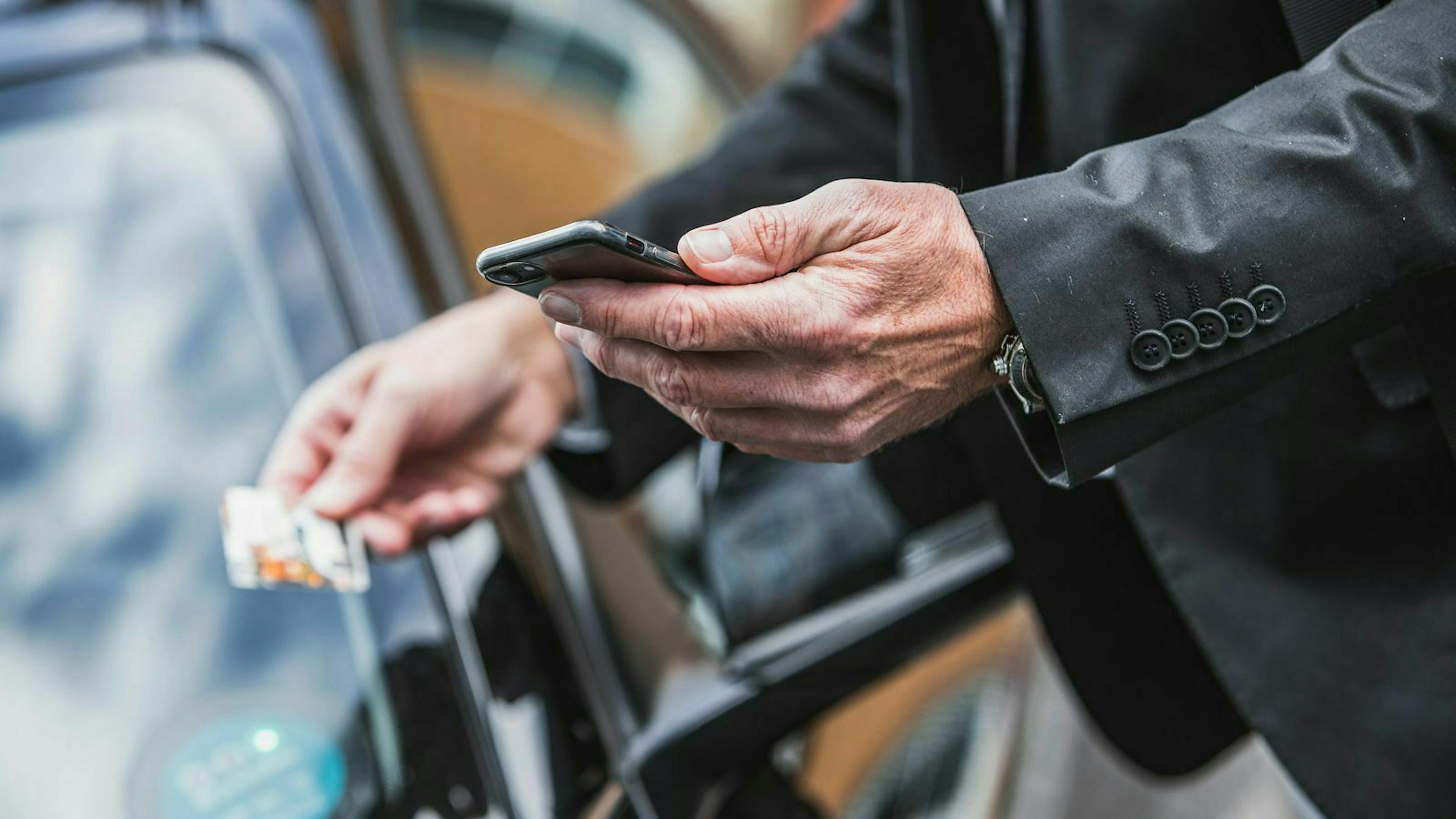 Du brauchst nur selten ein Auto? Dann kannst du Carsharing nutzen.