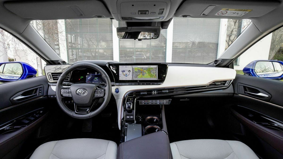 Toyota Mirai 2 (2021) Cockpit