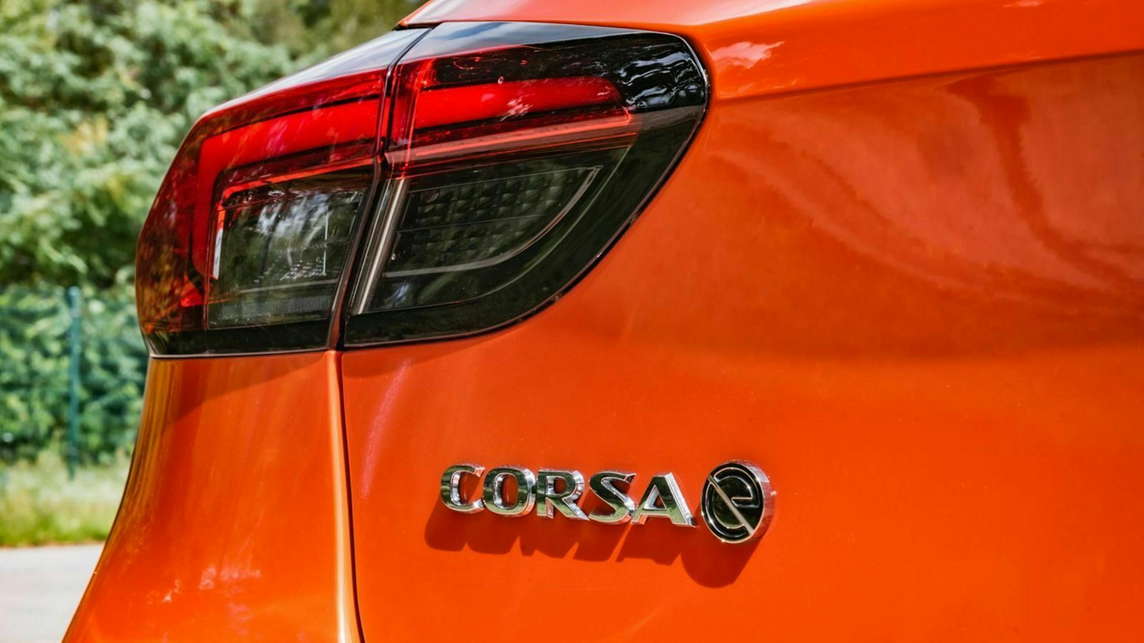 Opel Corsa linkes Rücklicht