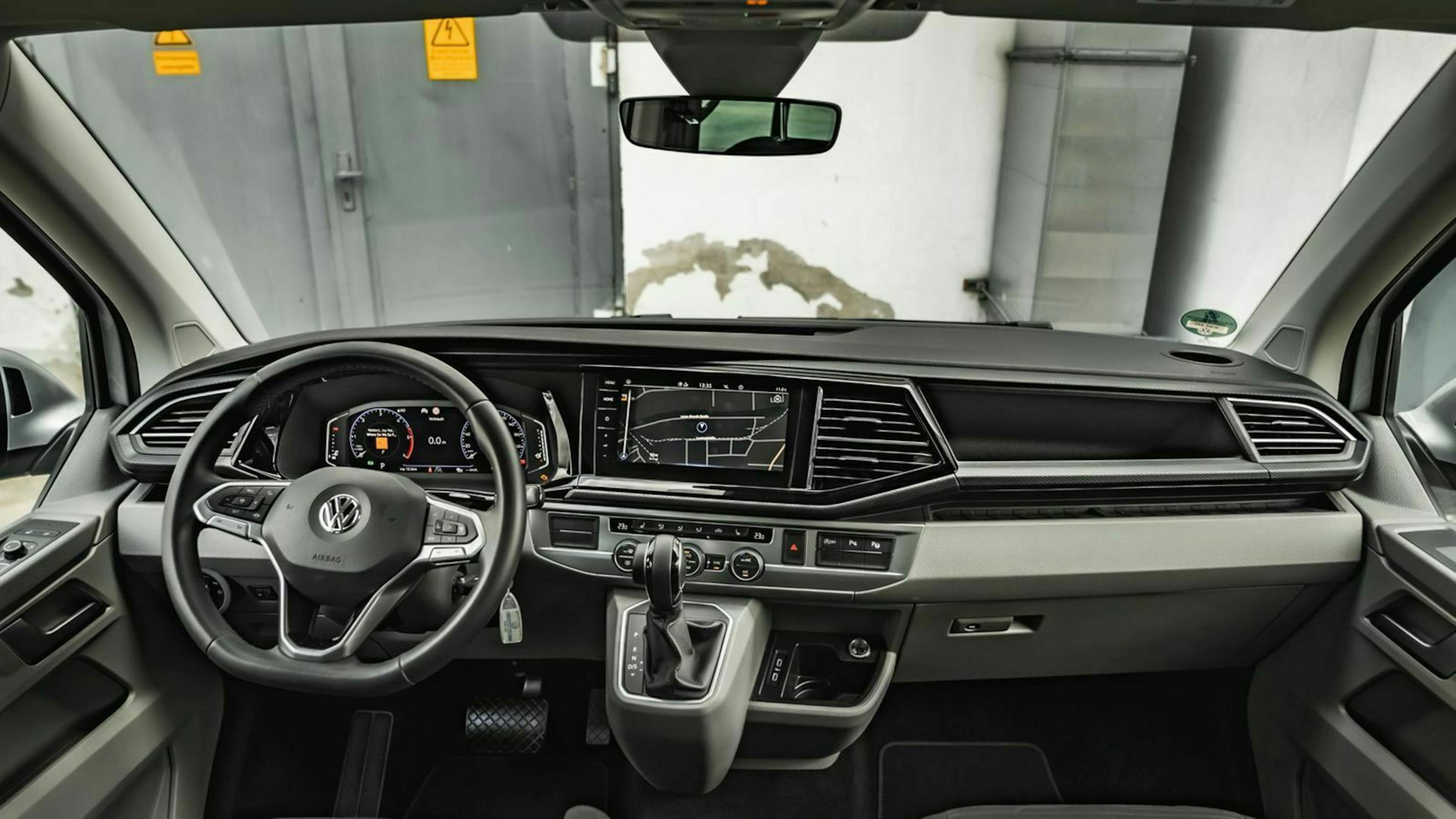 VW T6.1 Cockpit