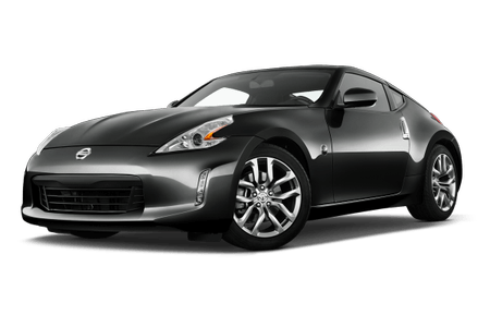 Silberner Sportwagen mit glänzenden Felgen, dynamischem Design und geschwungener Karosserie, präsentiert auf weißem Hintergrund.