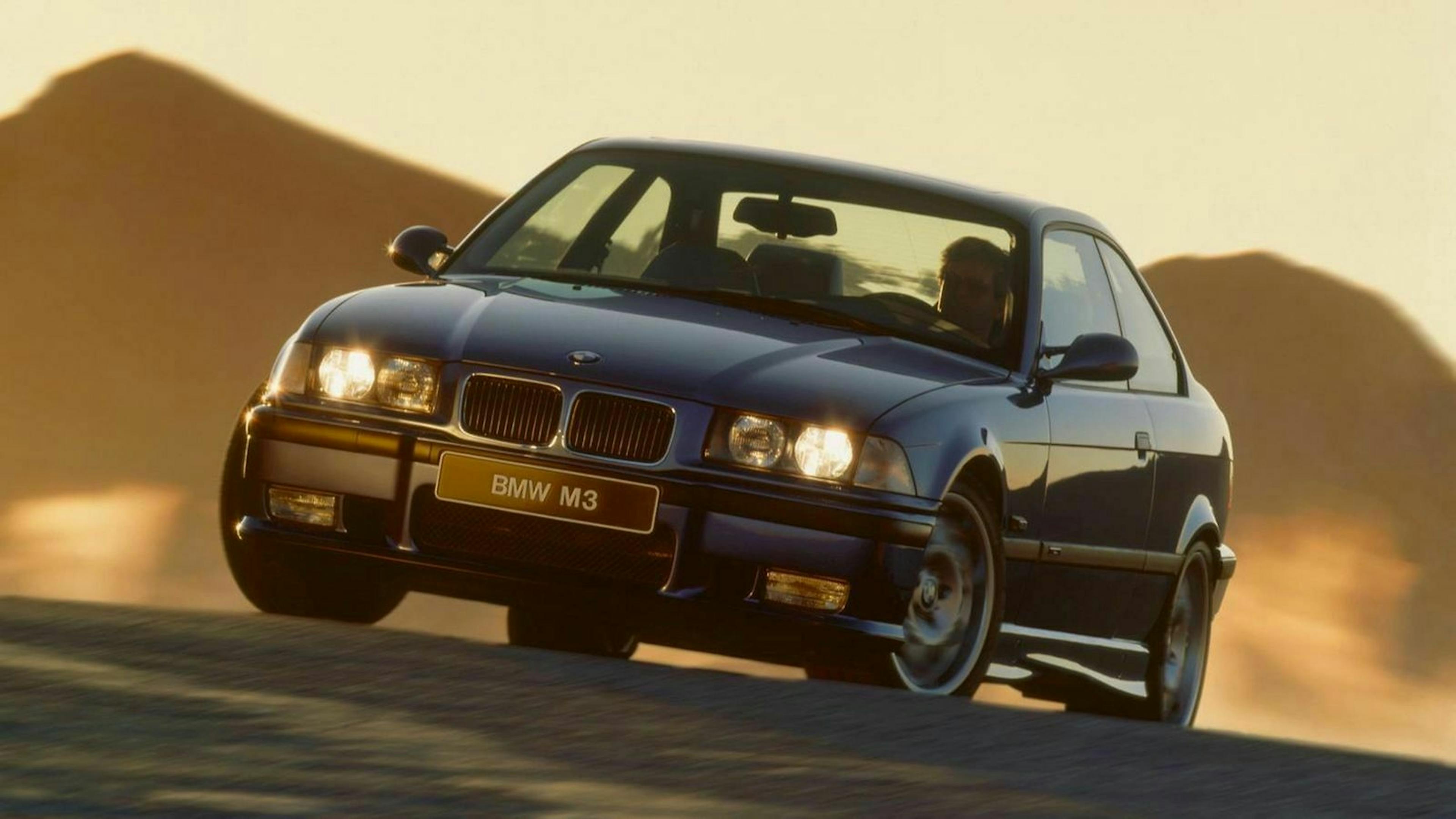 Zu sehen ist der BMW M3 E36
