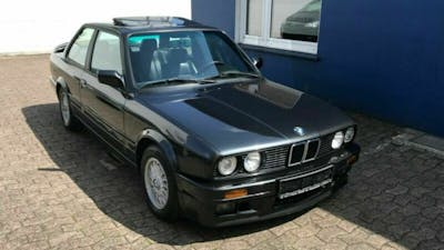 BMW_E30_Coupe
