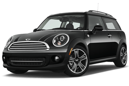 Schwarzer Mini Cooper in Dreiviertelansicht von vorne, auf hellem Hintergrund. Sportliches Design mit markanten Scheinwerfern und Alufelgen.