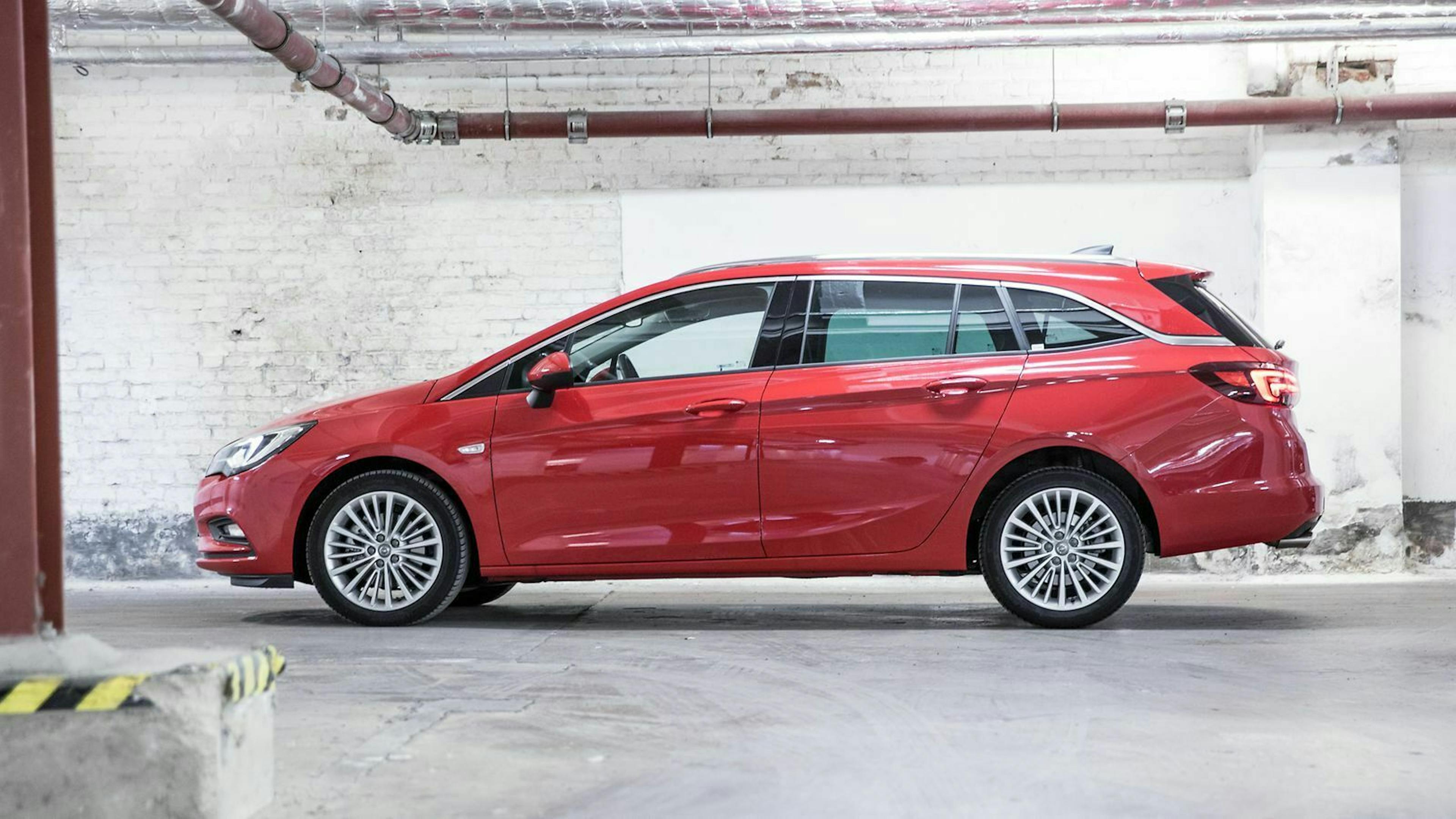 Seit Sommer 2018 erfüllt der Sports-Tourer die Abgasnorm 6d-Temp