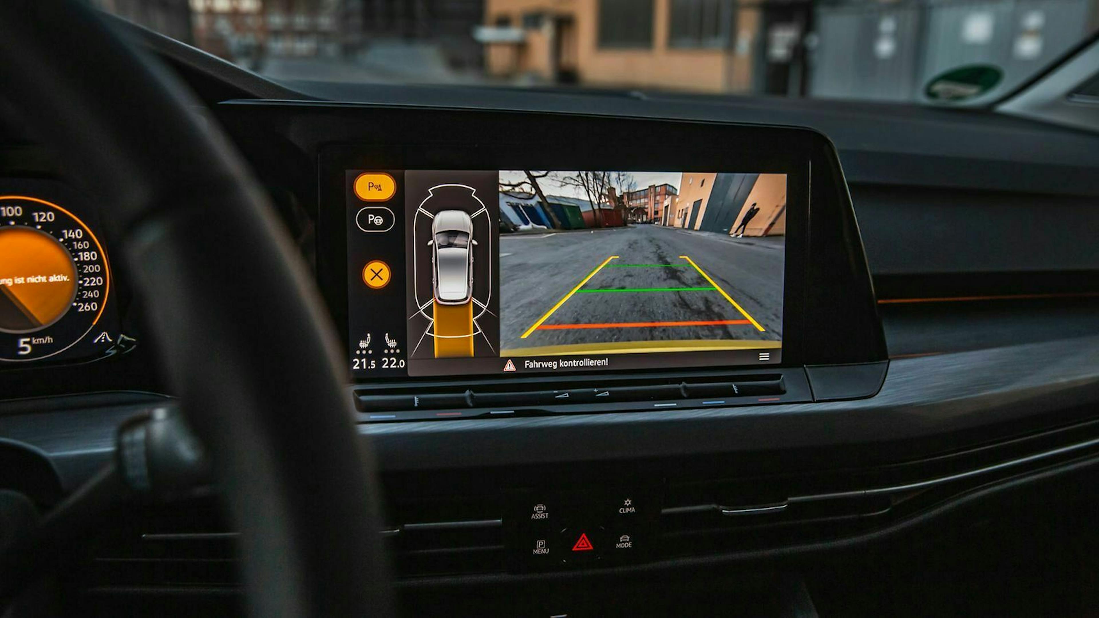 VW Golf 8 detailansicht einparkassistent