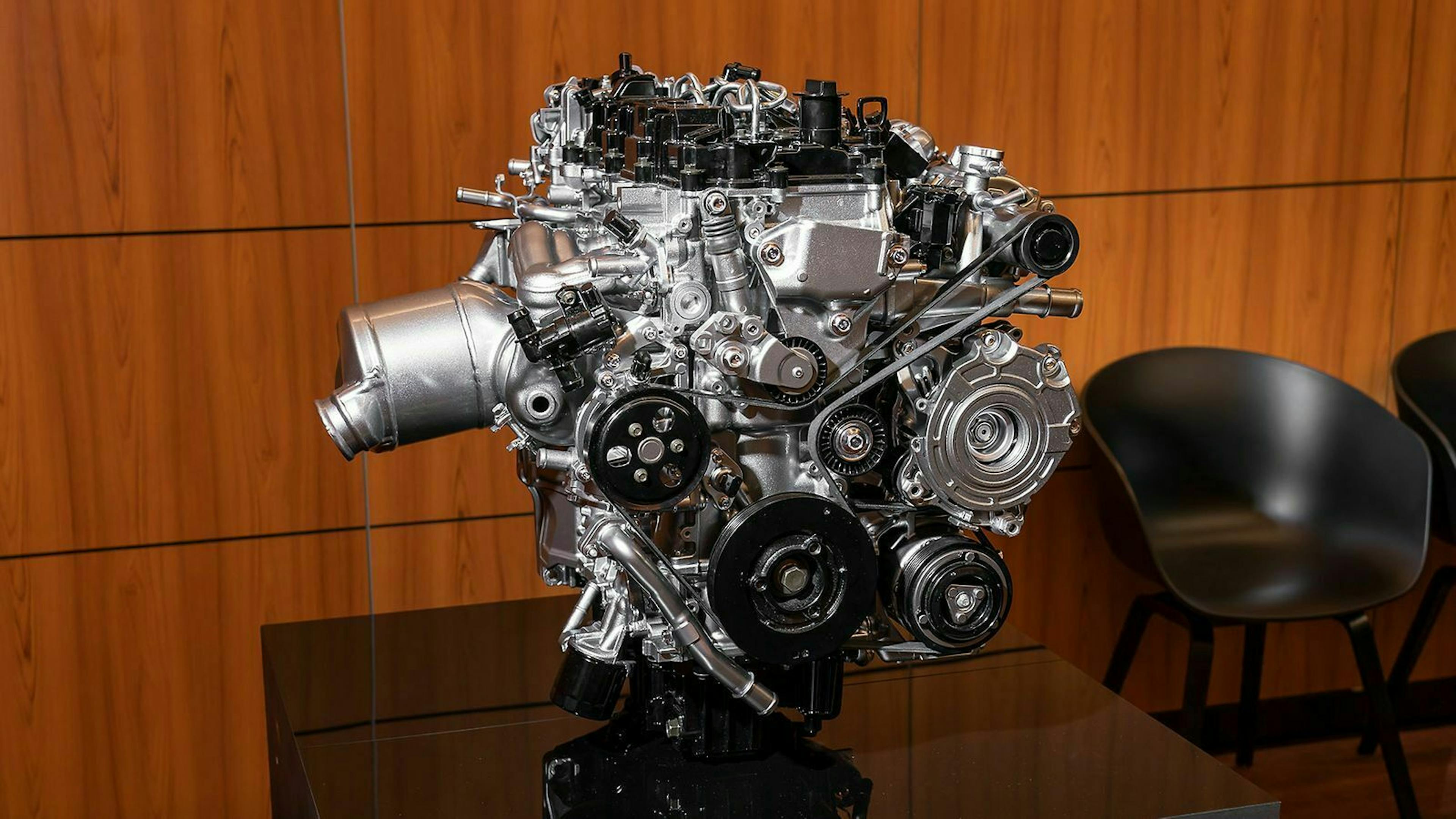 Der SPCCI-Motor benötigt doppelt so viel Luft wie ein "normaler" Benziner