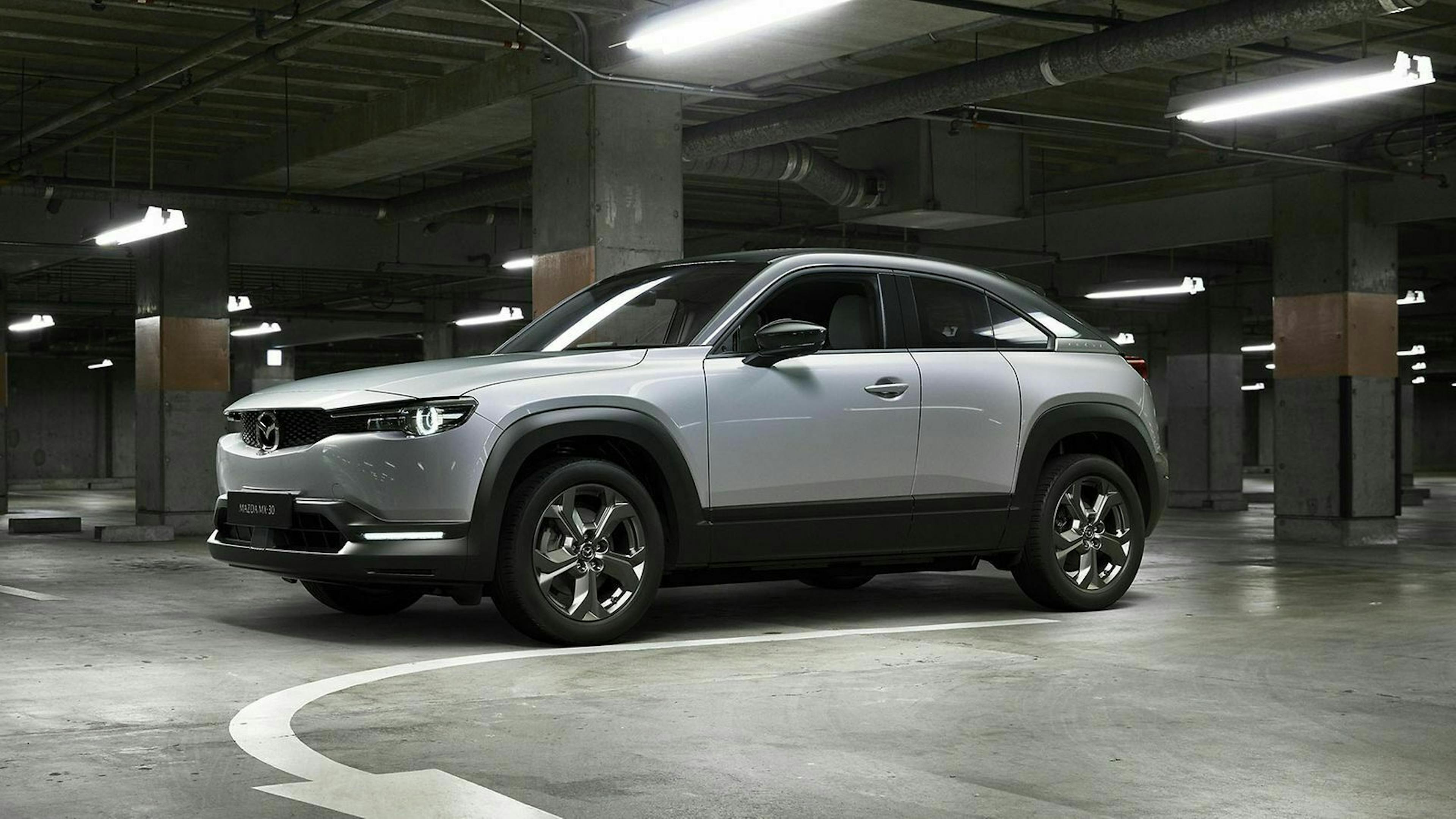 Bislang für Coupés und Roadster reserviert, bekommt auch das E-SUV von Mazda die Buchstaben-Kombi "MX"