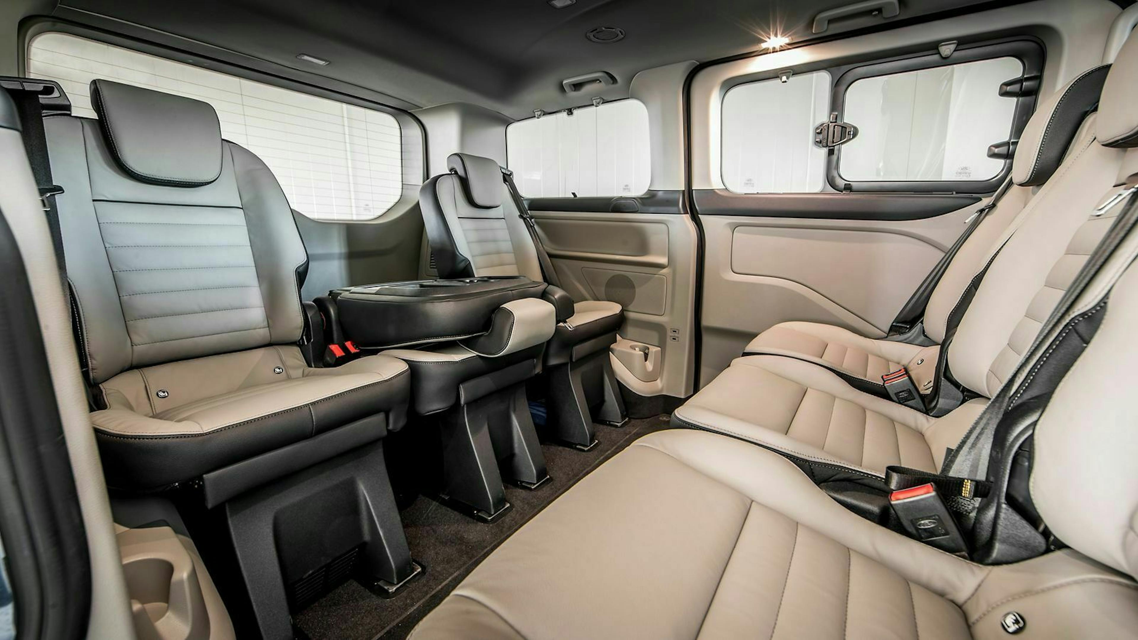 Die Sitzbänke des Ford Tourneo sind individuell verstell-und einsetzbar
