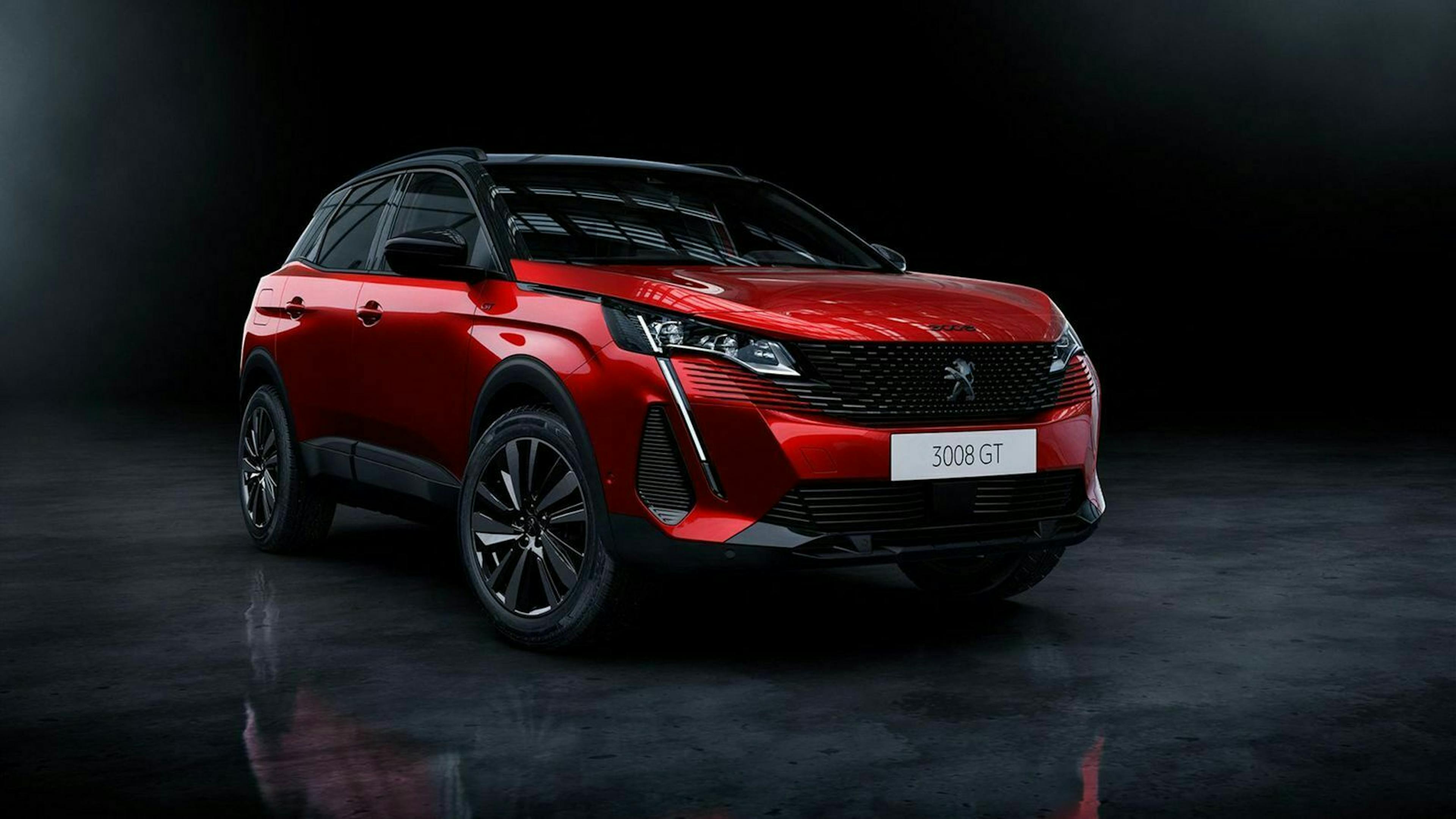 Zu sehen ist der geliftete Peugeot 3008 von vorne, stehend
