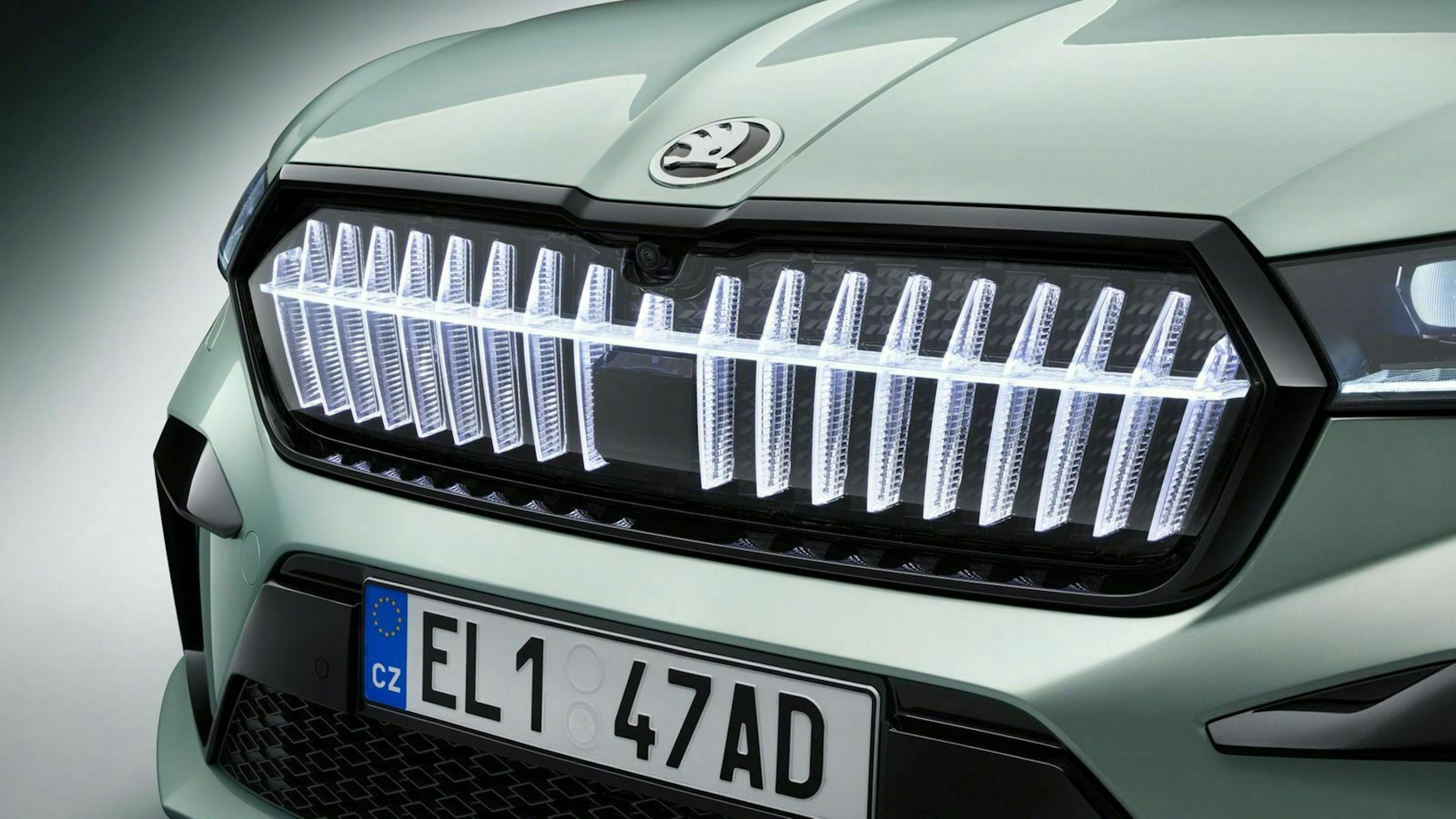 Enyaq_green_grille