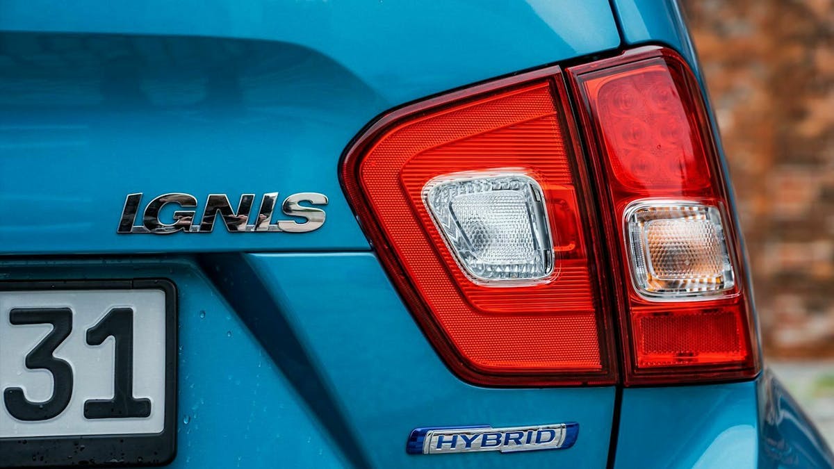 Szuki Ignis Hybrid-Typenschild, Rücklicht