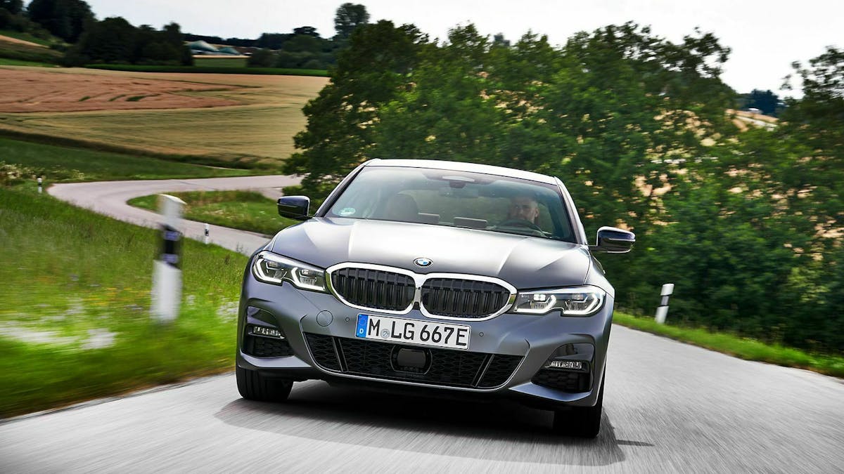BMW bringt in der jüngsten Generation des 3er wieder einen Plug-in-Hybird. Der fährt nun deutlich weiter elektrisch