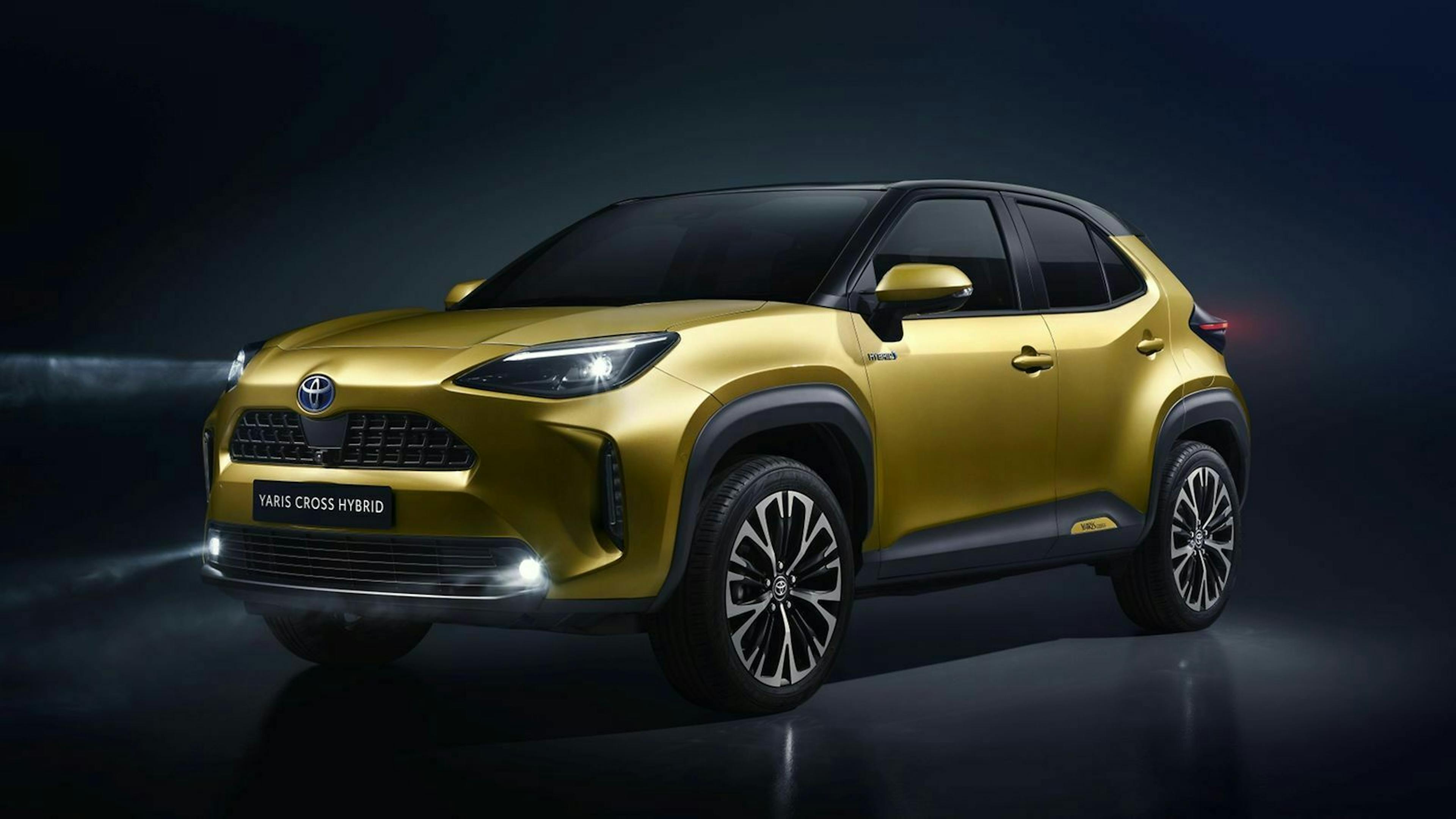 TOYOTA_NEW_YARIS_CROSS_FRONT LEFT