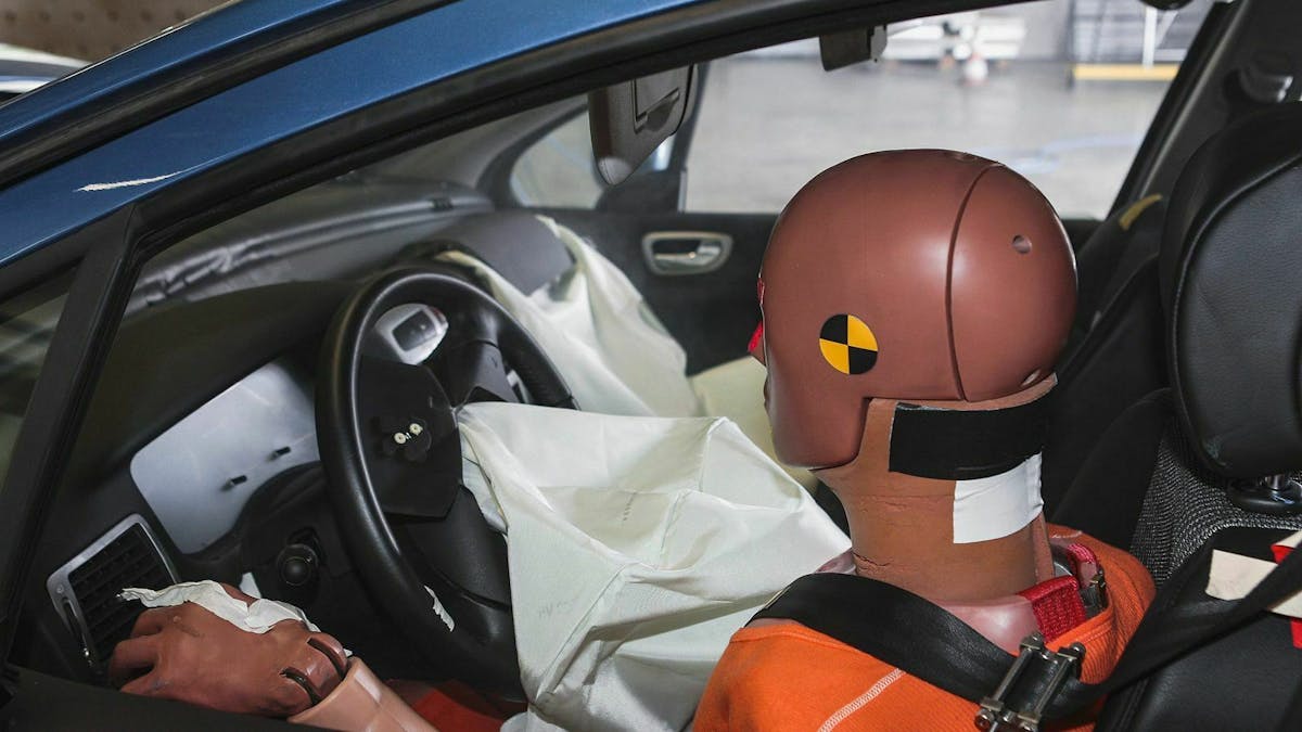 Airbags gehören seit vielen Jahren zur Serienausstattung fast aller Pkw. 