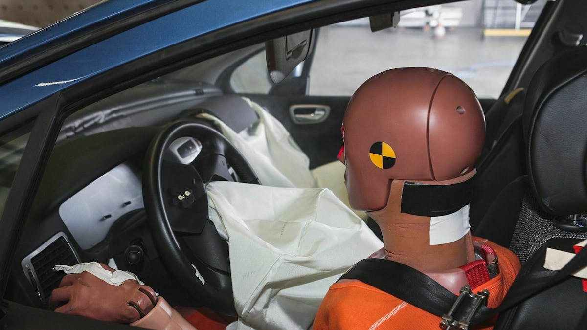 Airbags gehören seit vielen Jahren zur Serienausstattung fast aller Pkw.