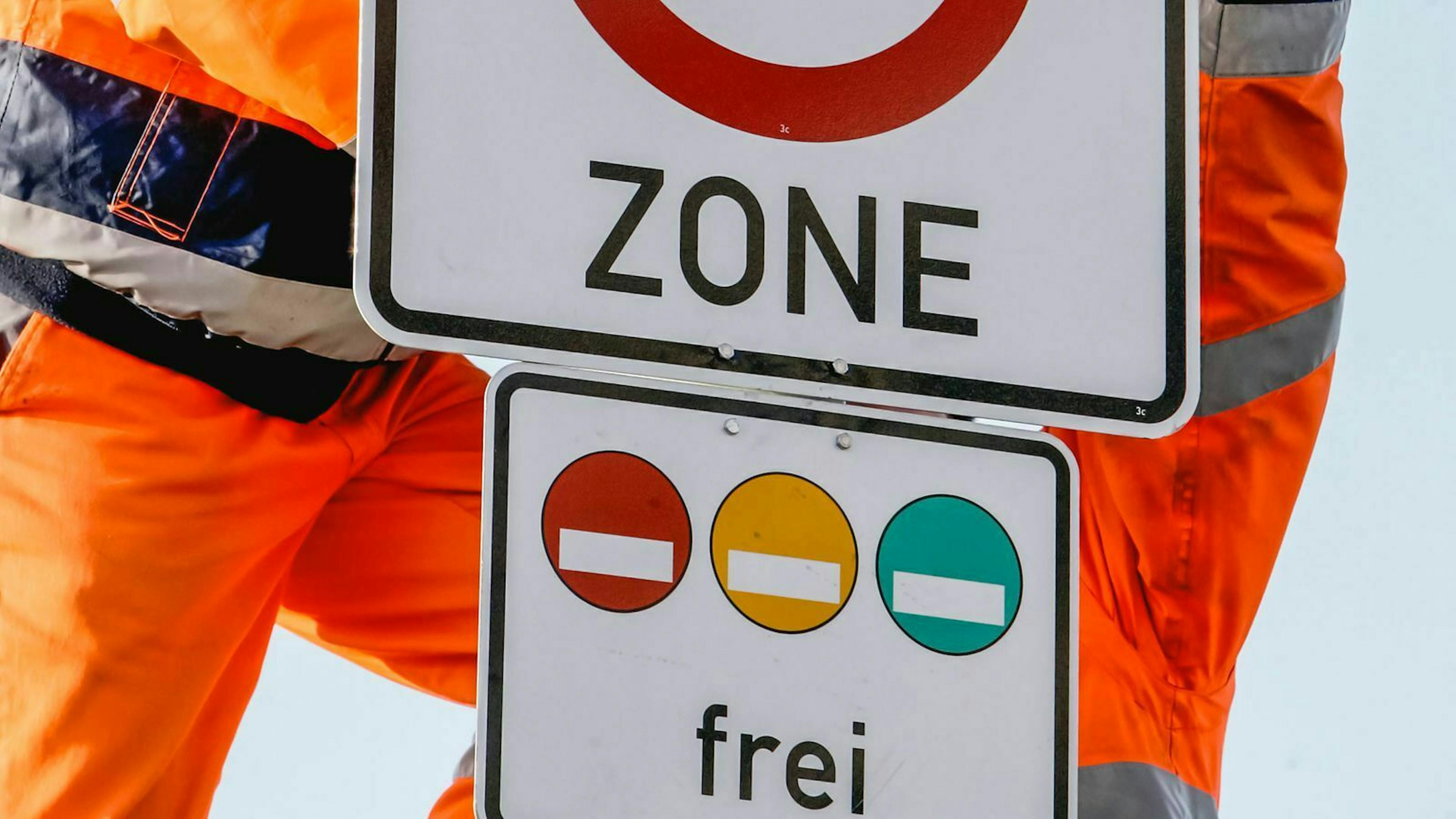 Fahrzeuge ohne Plakette dürfen nicht durch Umweltzonen fahren.