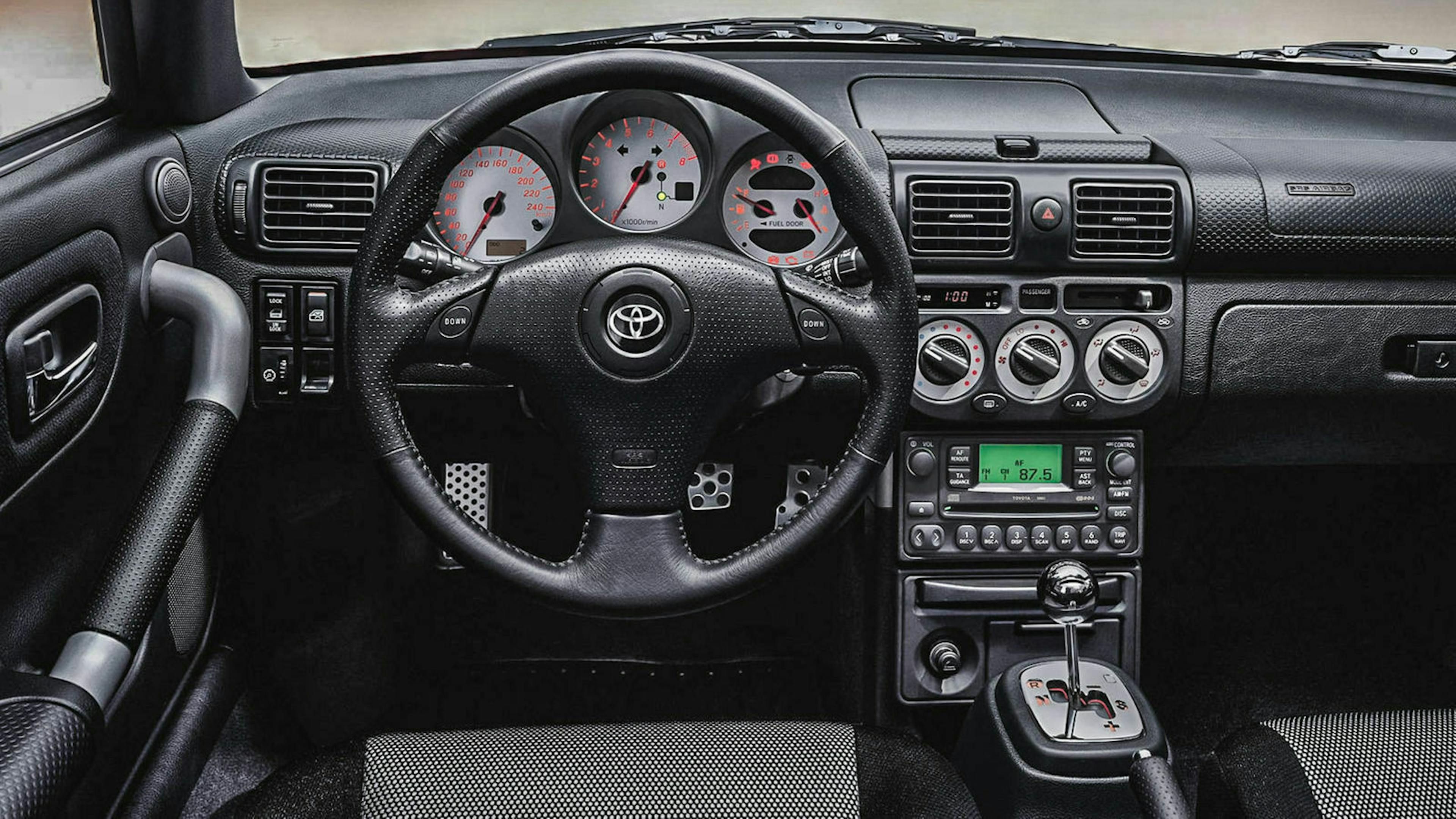 Toyota-MR2 Cockpit