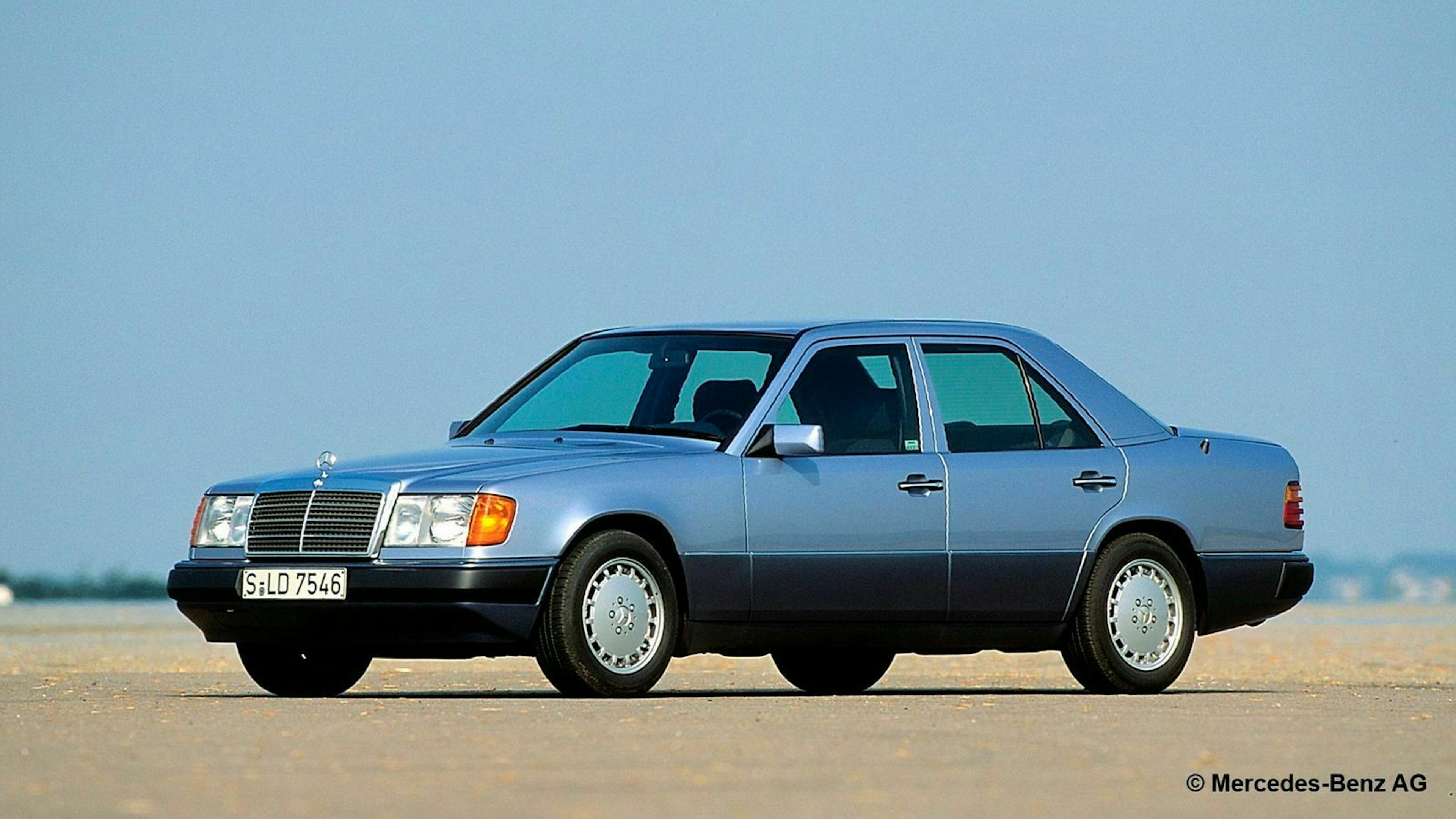 Mercedes-Benz W124 Dreiviertel-Frontansicht