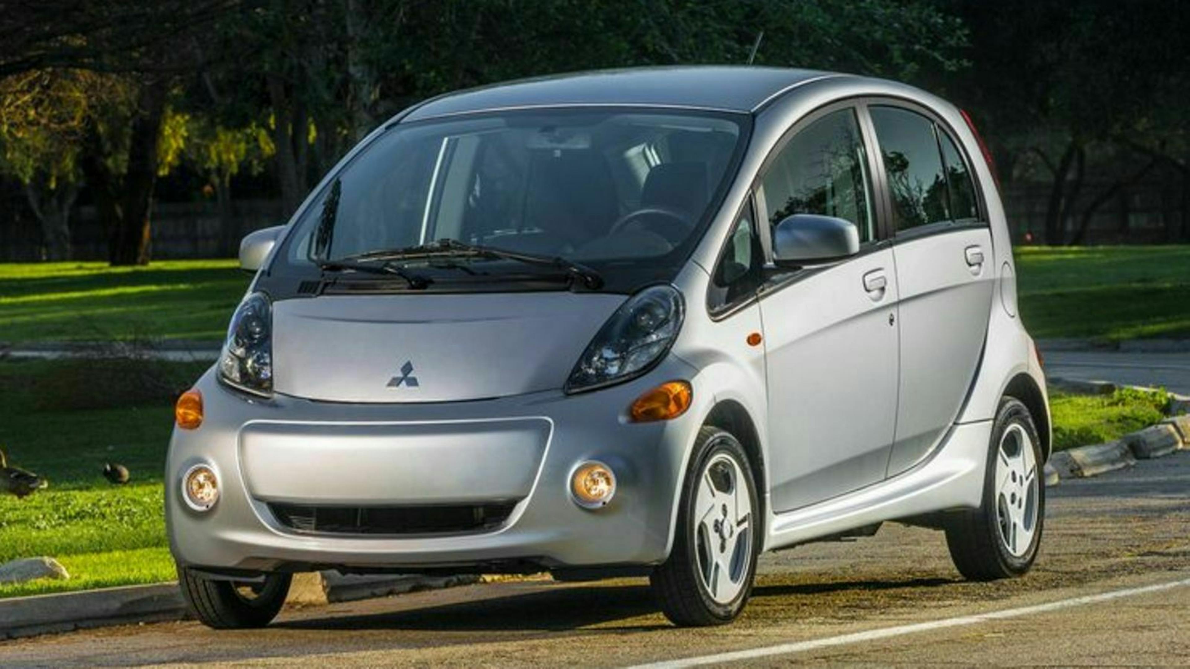 Mitsubishi i-MiEV Dreiviertel-Frontansicht