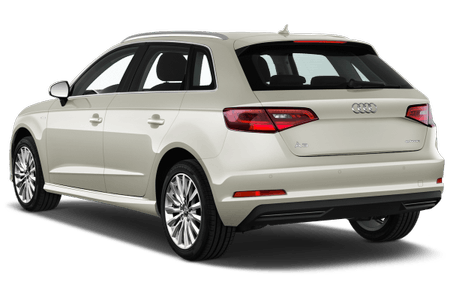 Weißer Audi A3 Sportback von hinten, geparkt, mit leicht getönten Scheiben und Aluminiumfelgen.