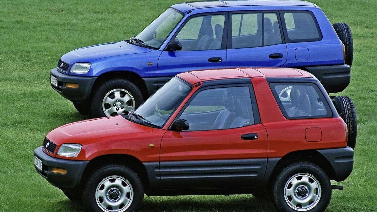 Viele Modelle fahren mit Allradantrieb. Zum Beispiel der Toyota Rav4 der ersten Generation