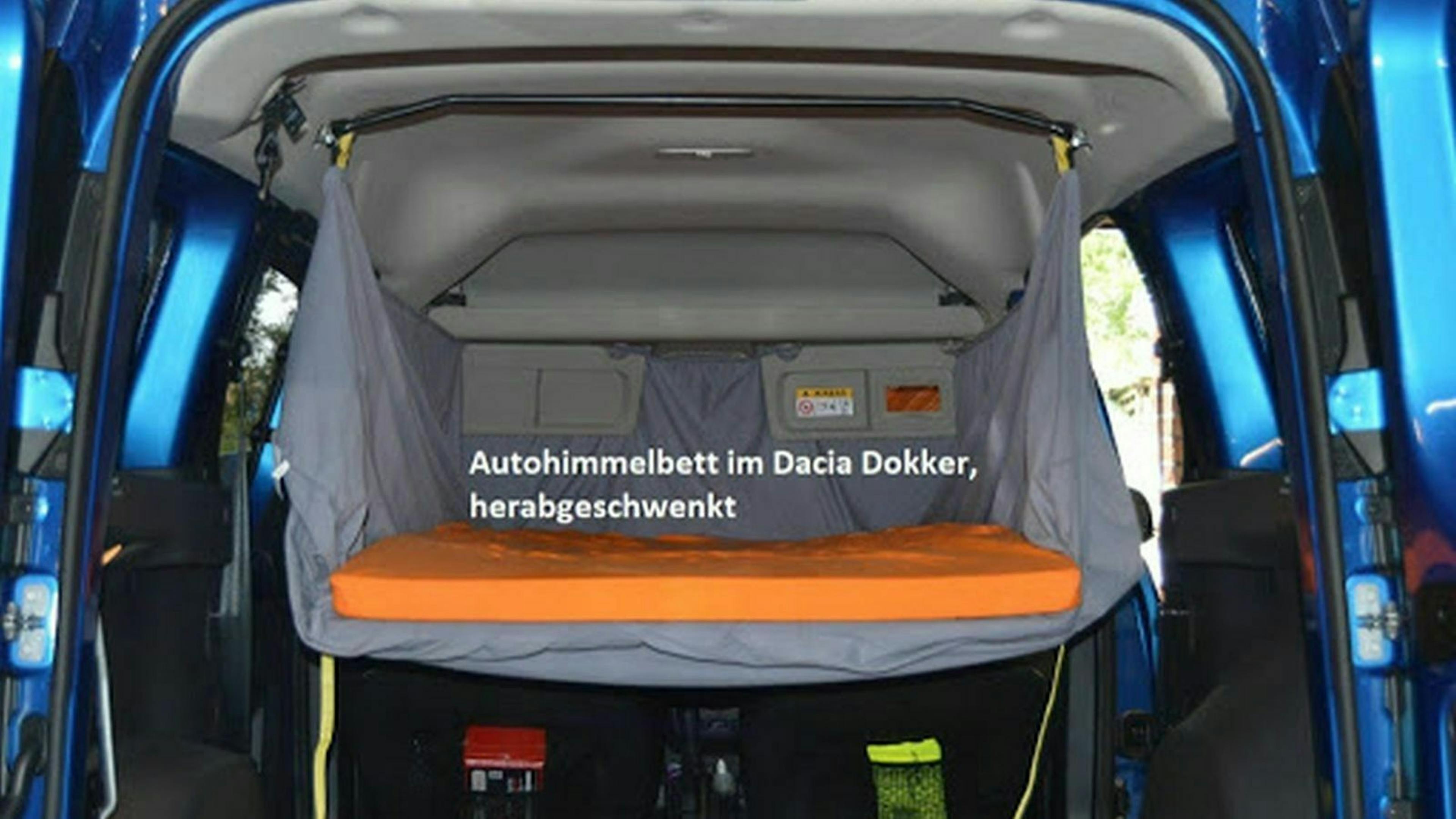 Zu sehen ist der Innenraum des Autohimmelbett Vans