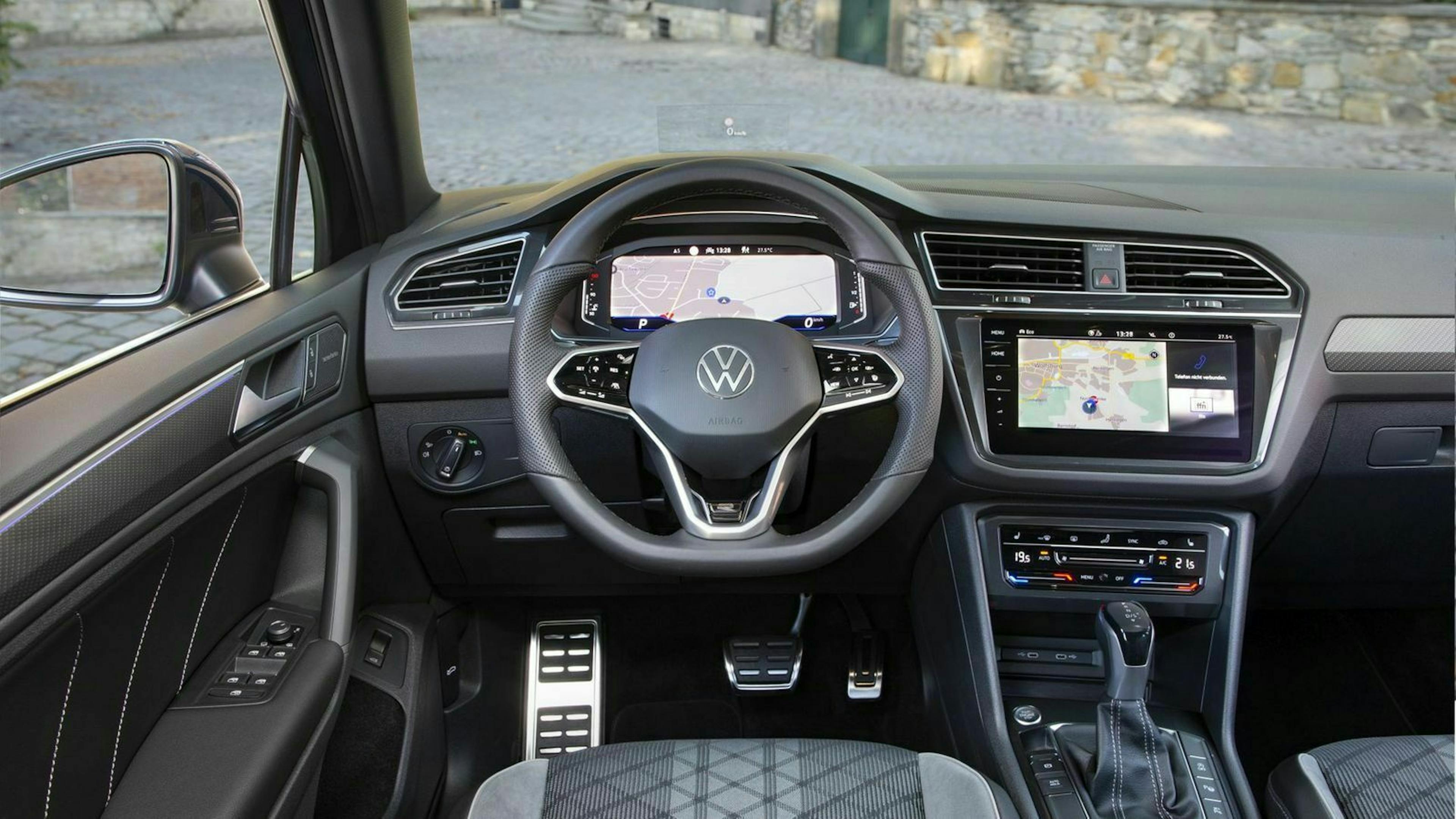VW Tiguan Cockpit