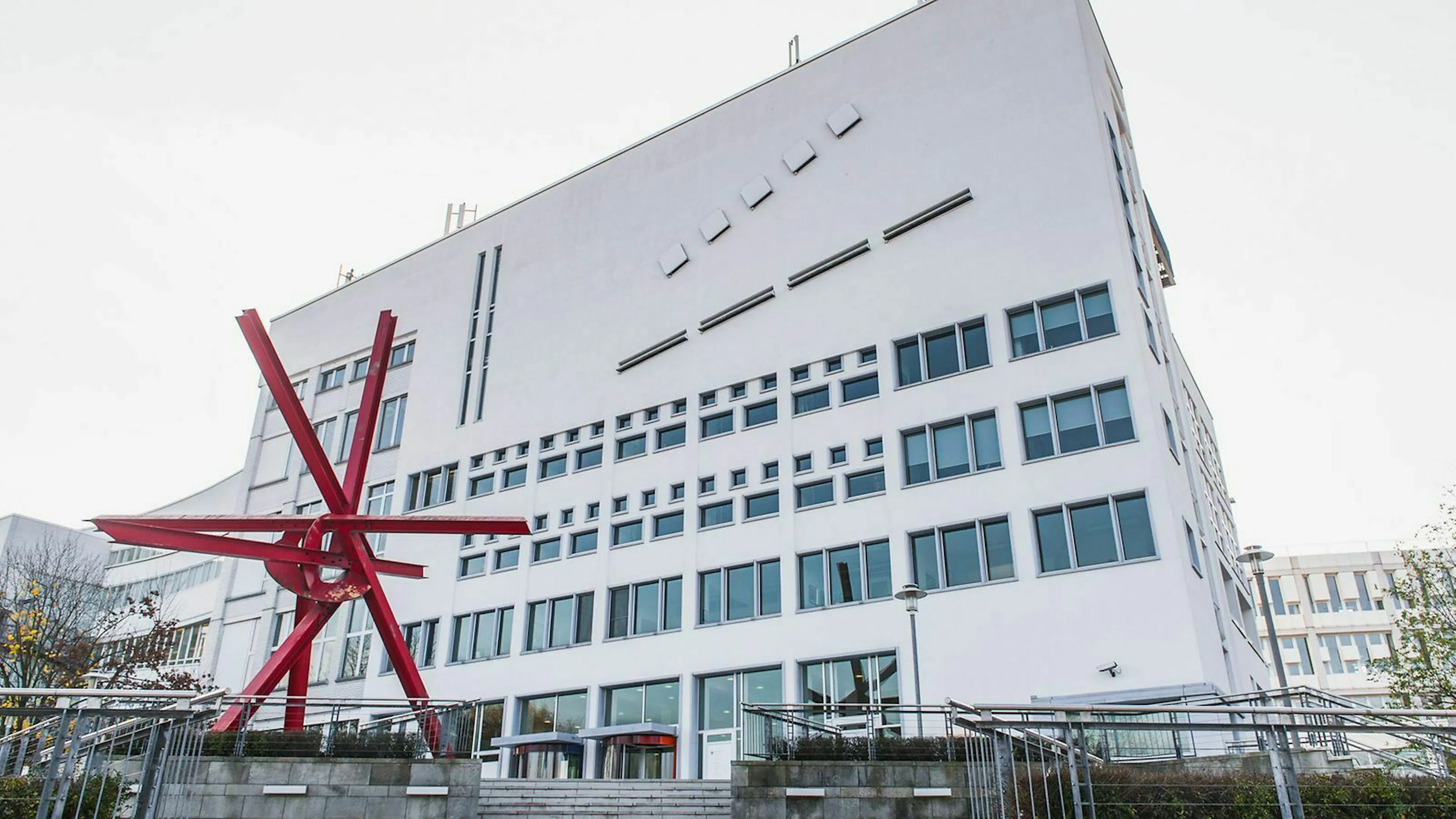Nahe der A6 kannst du in Mannheim das Technikmuseum „Technoseum“ besuchen.