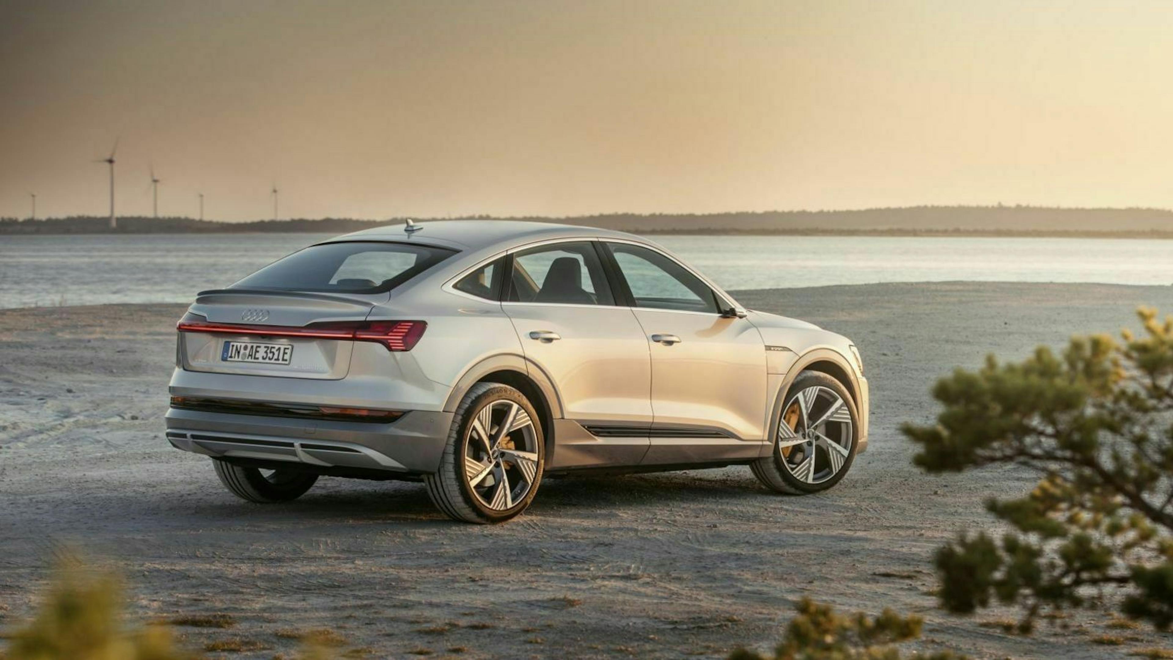 Audi e-Tron Sportback dreiviertel-heckanischt