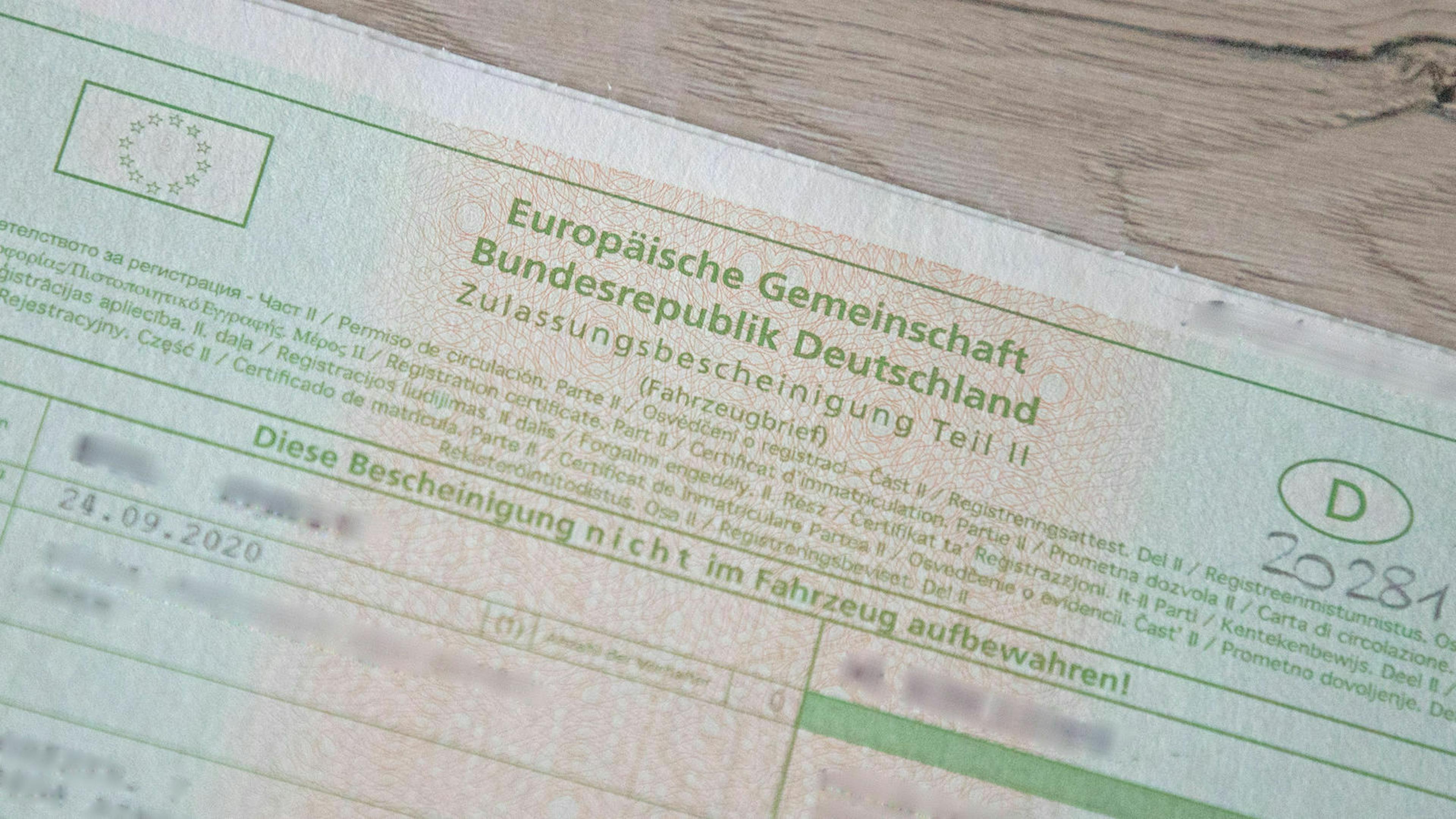 Detailansicht eines Fahrzeugbriefes